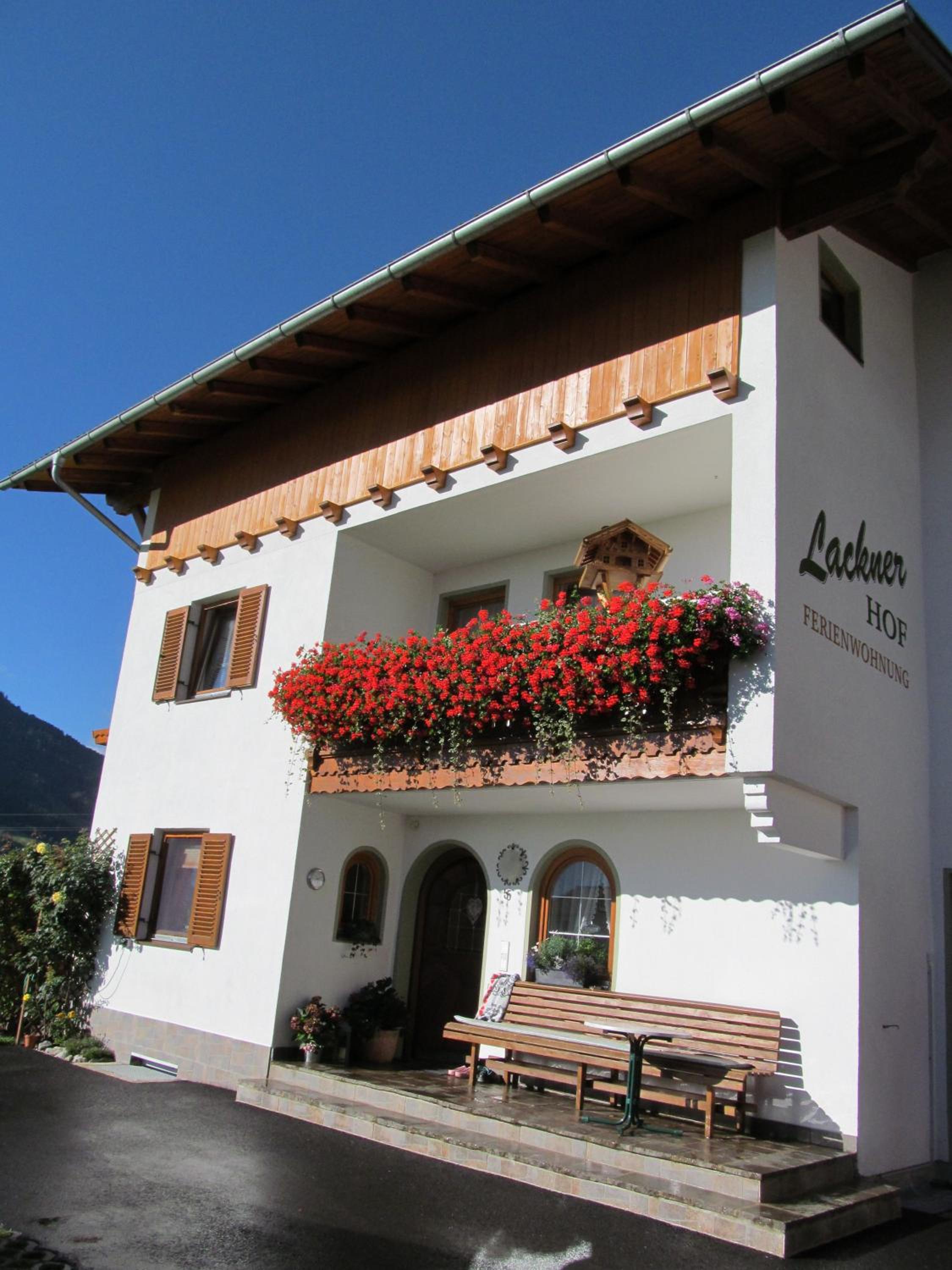 Lacknerhof view 3