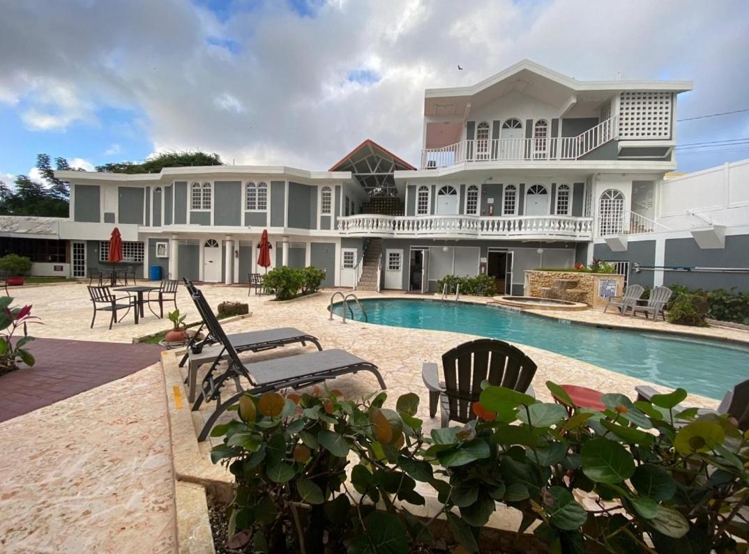 The Village Inn - Property Image 23