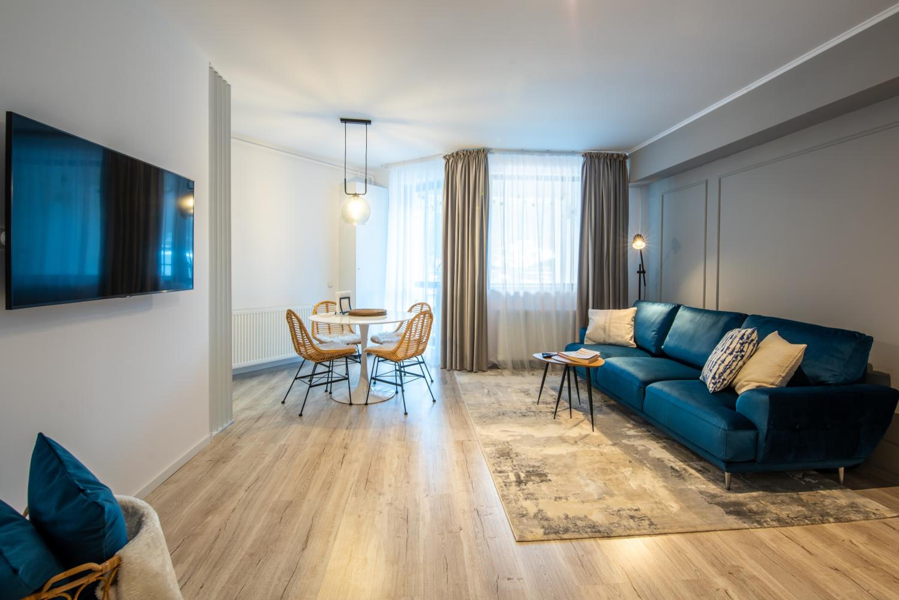 Snowdrop Apartment view 2