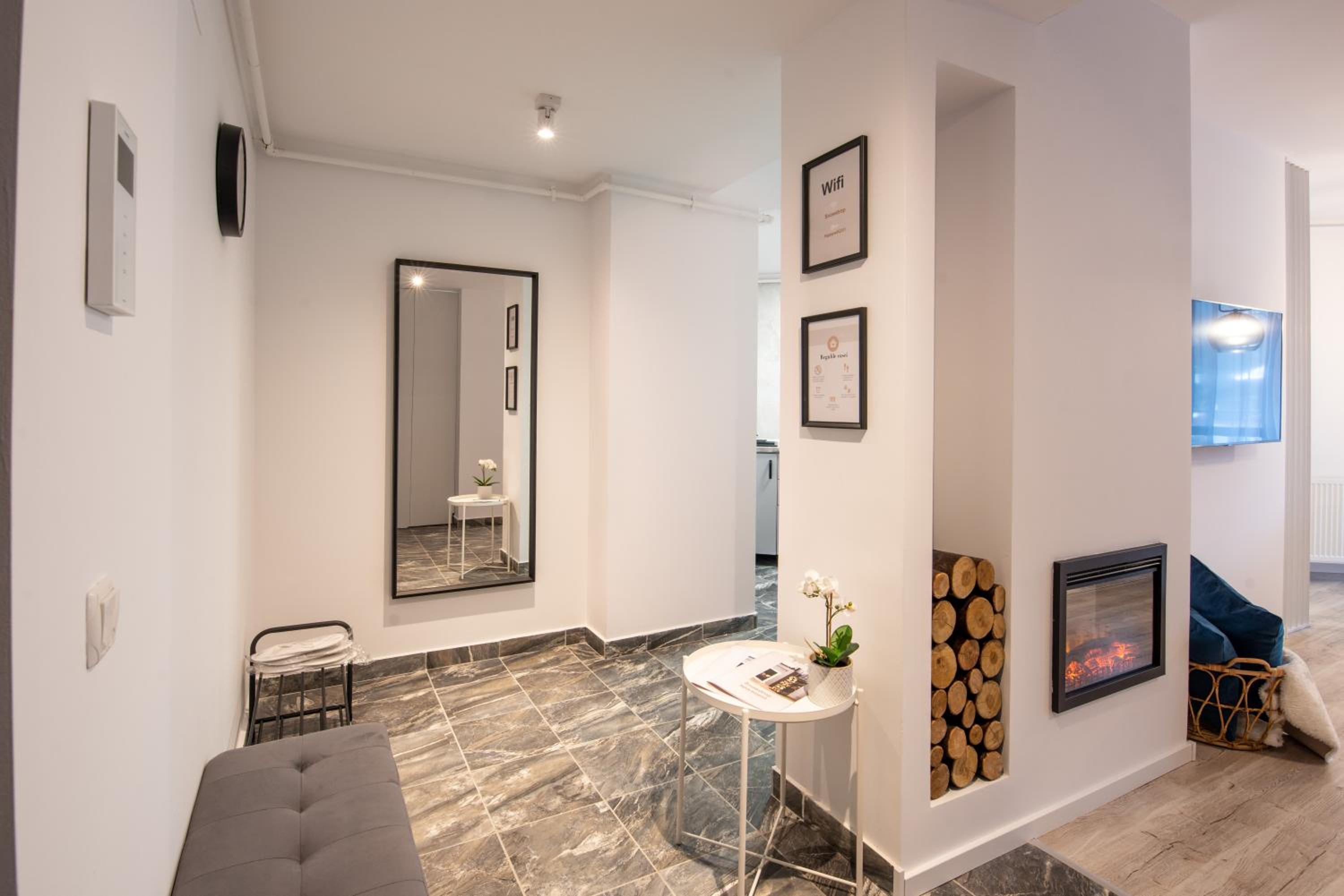 Snowdrop Apartment view 3