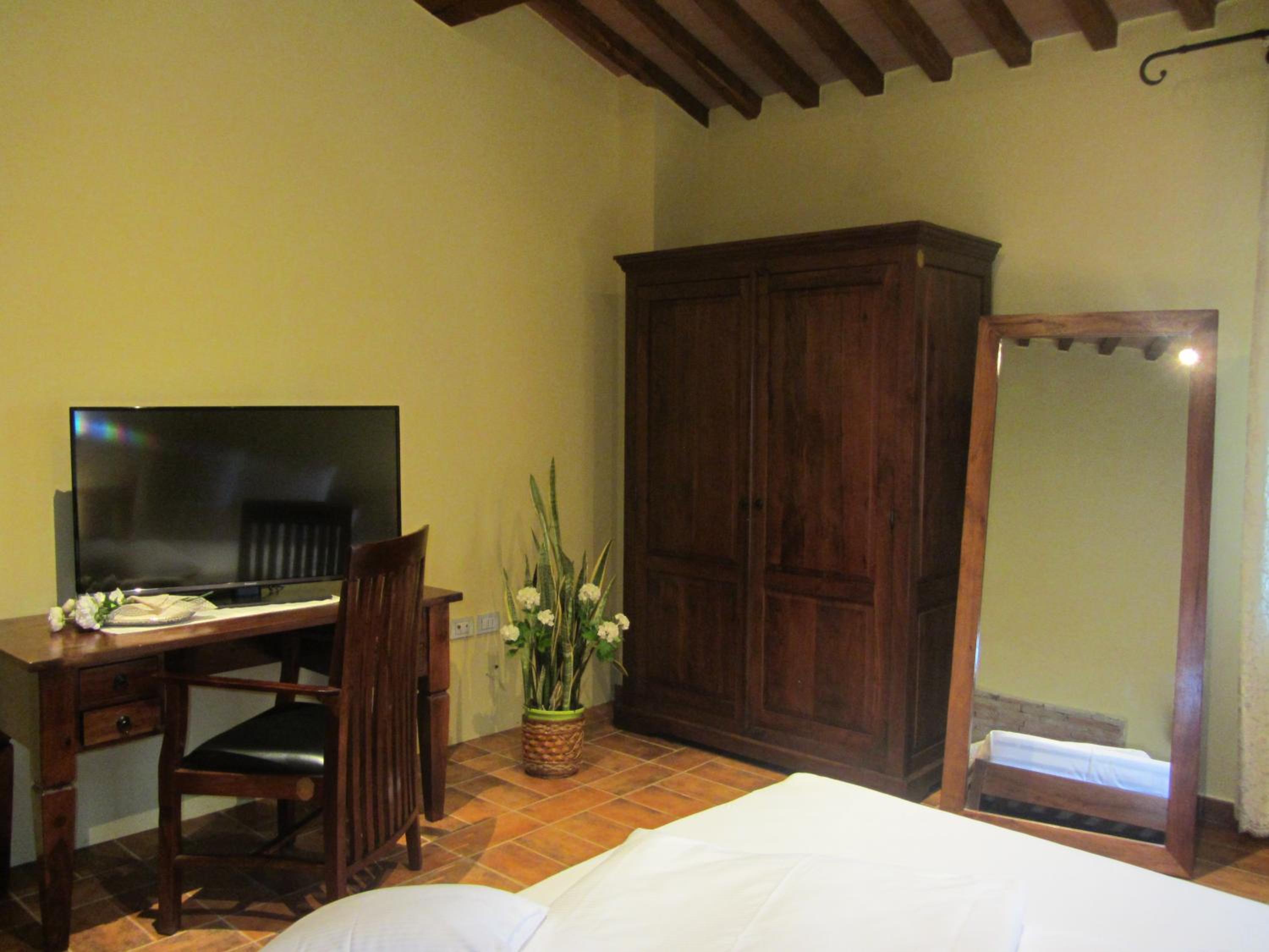 Photo 43