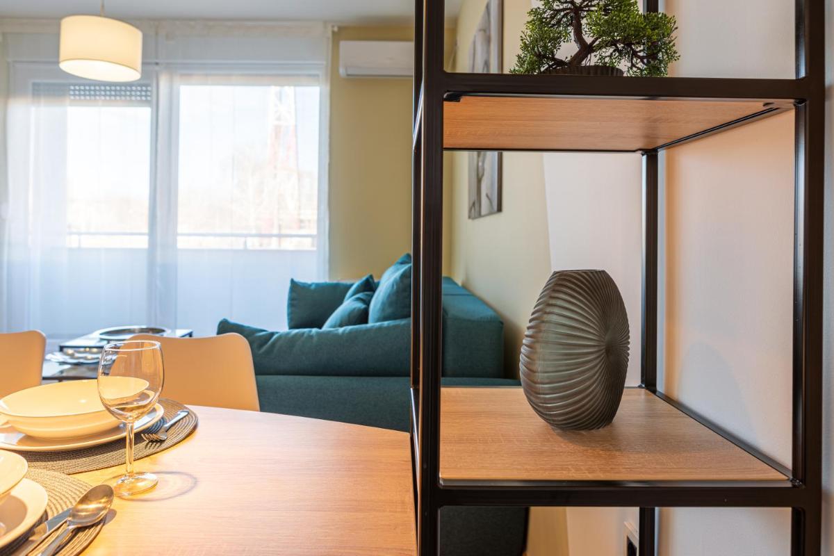 M&T Apartment view 4