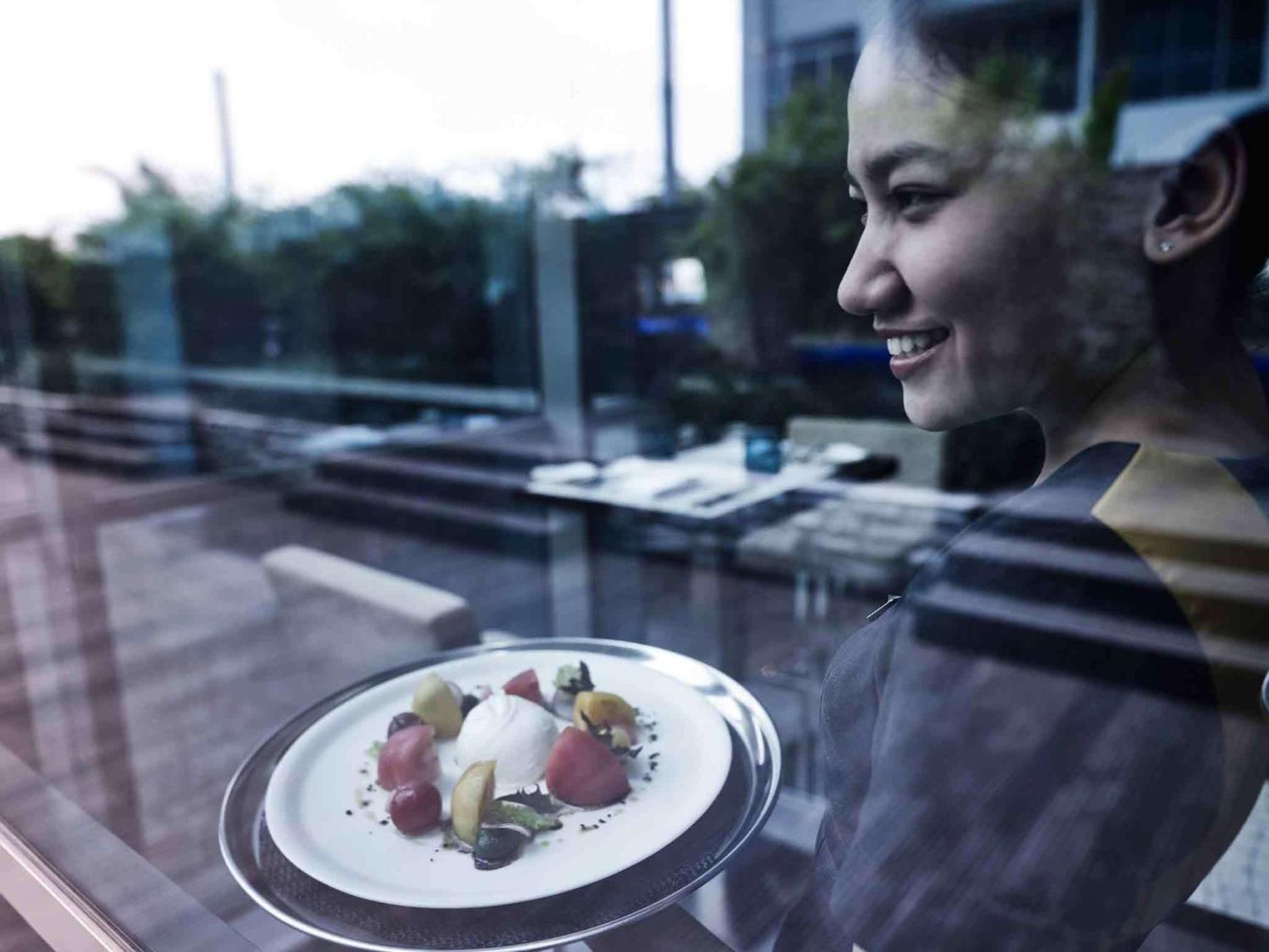 Pullman Jakarta Central Park