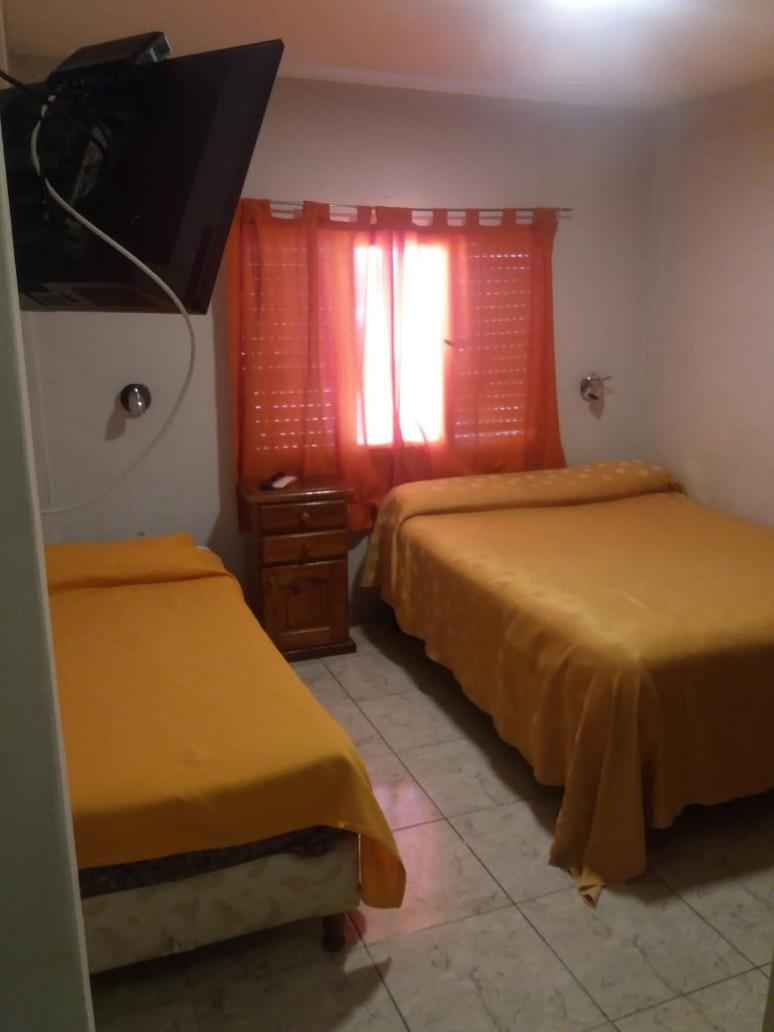 Hotel Caleta Olivia Hueso Per