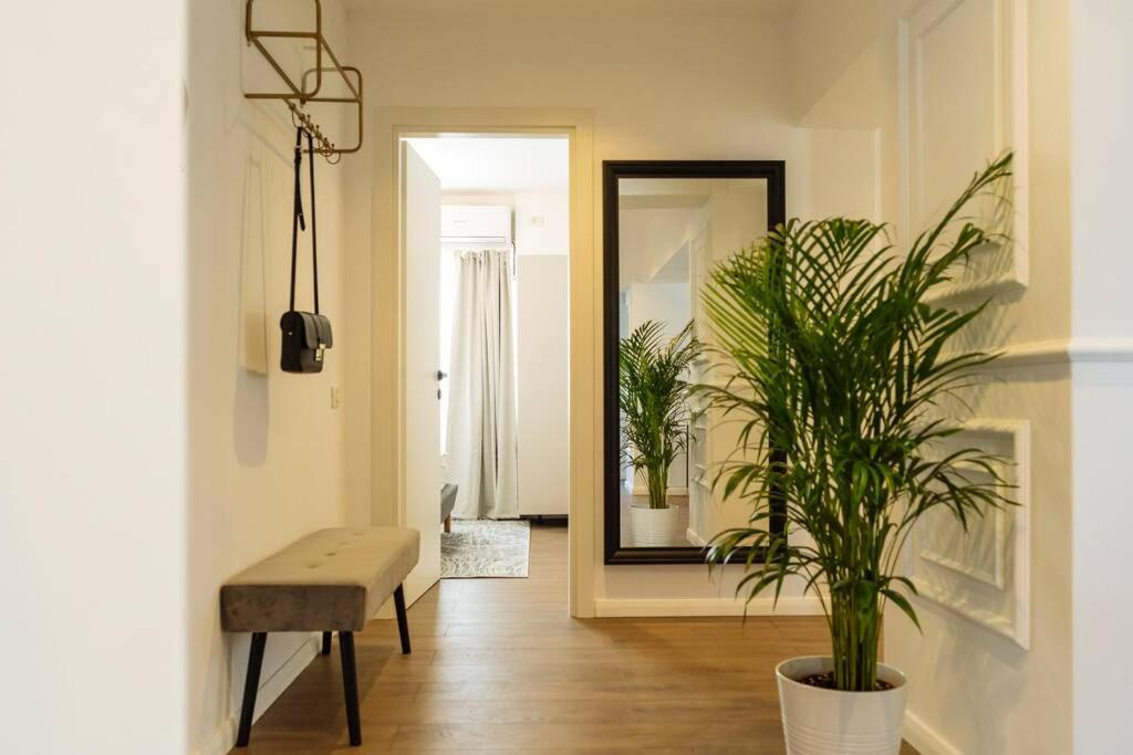 Panoramic Apartment - 4BR - Piata Unirii view 5