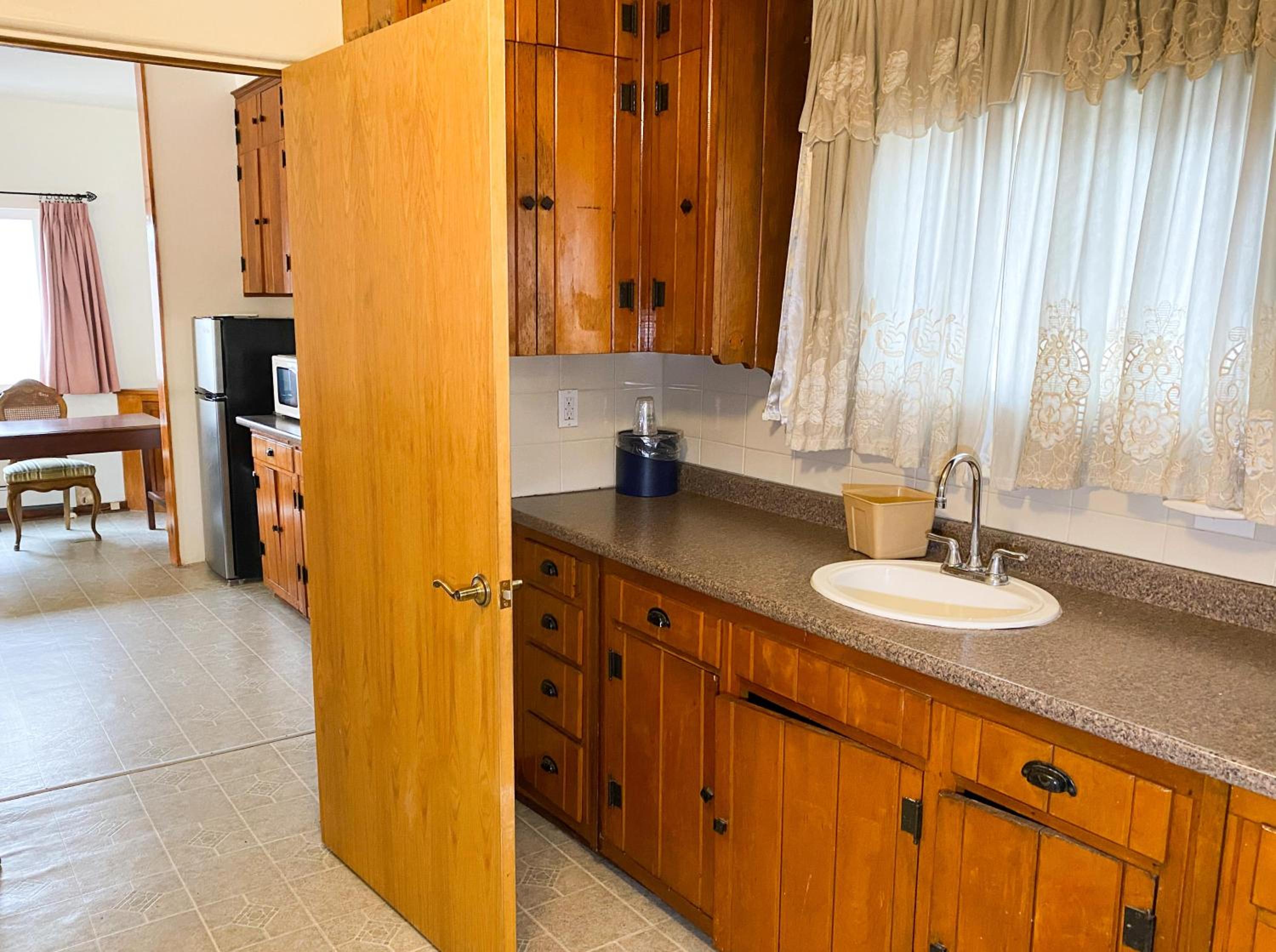 Guest Ranch Motel, photo 12