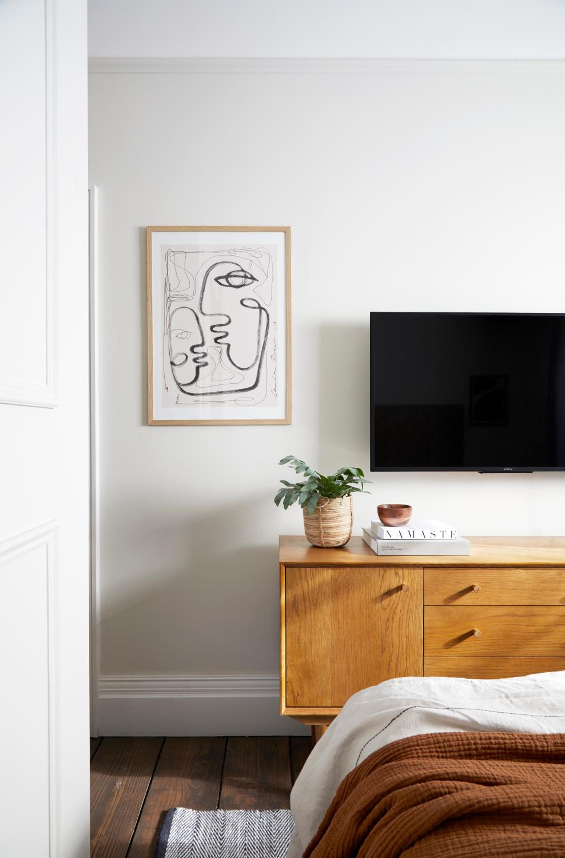 Modern 1 Bedroom Apartment - minutes from Angel Tube St.