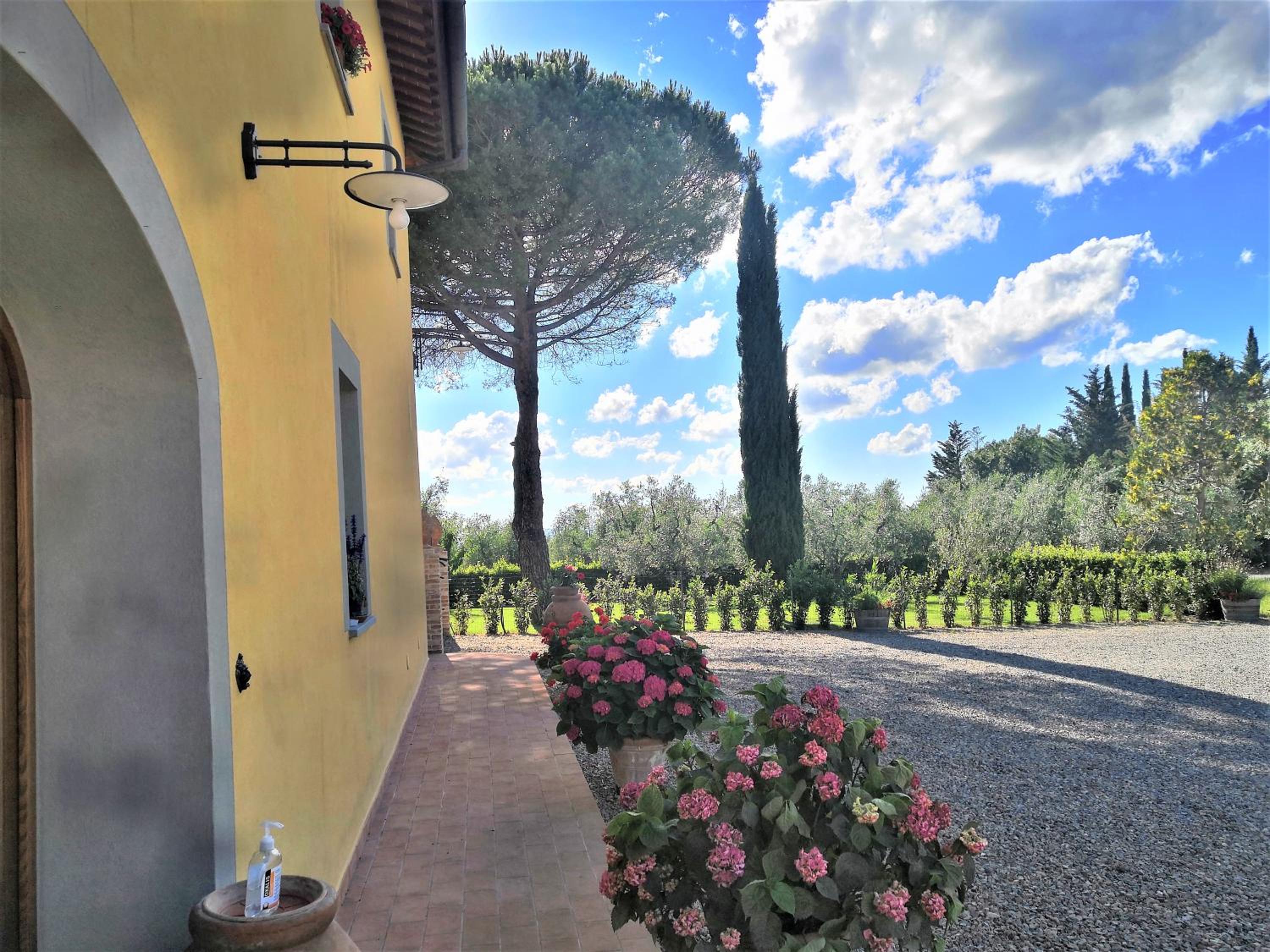 Tenuta Barbadoro agriturismo apartment view 5