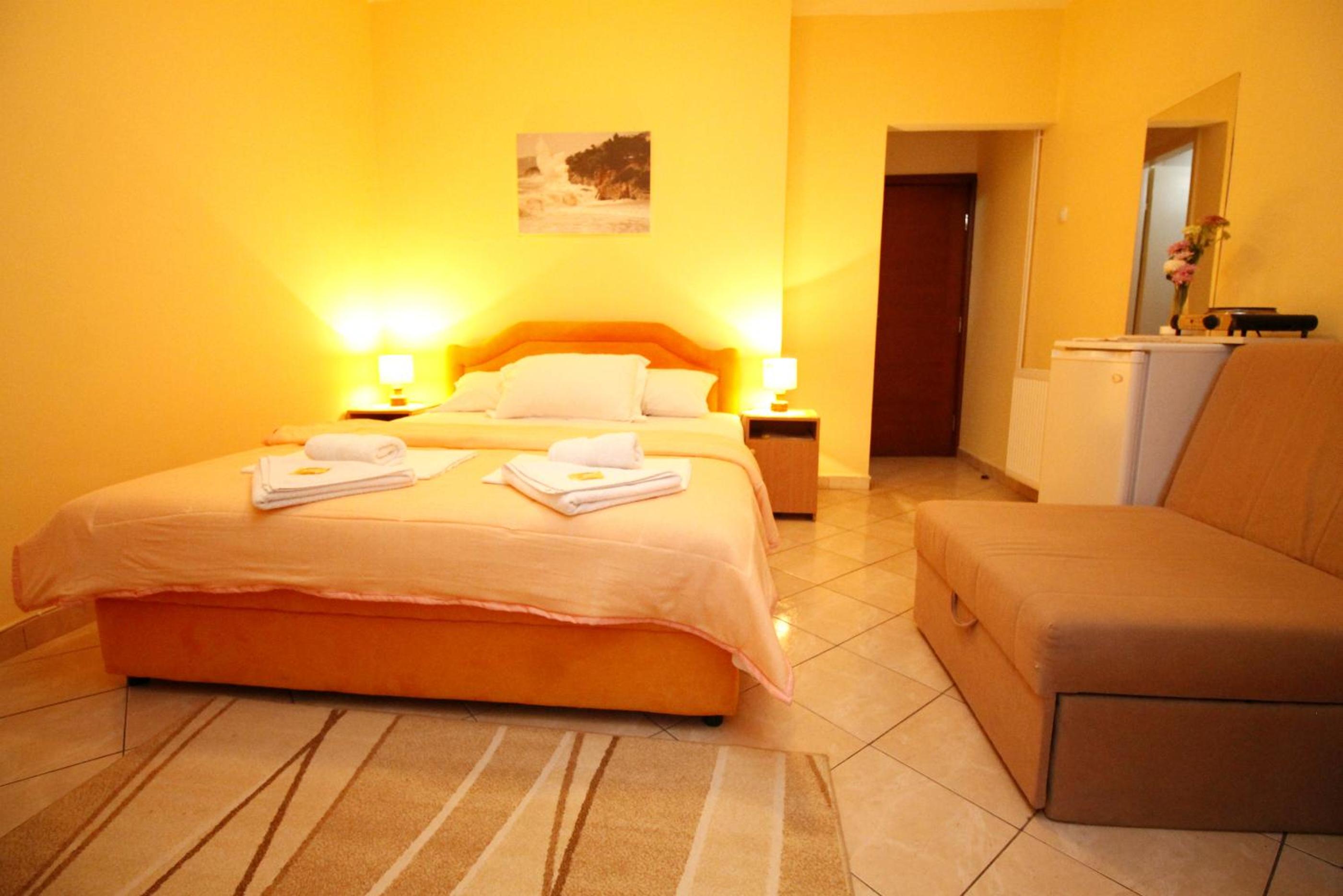 Apartments Mitrovići Miločer