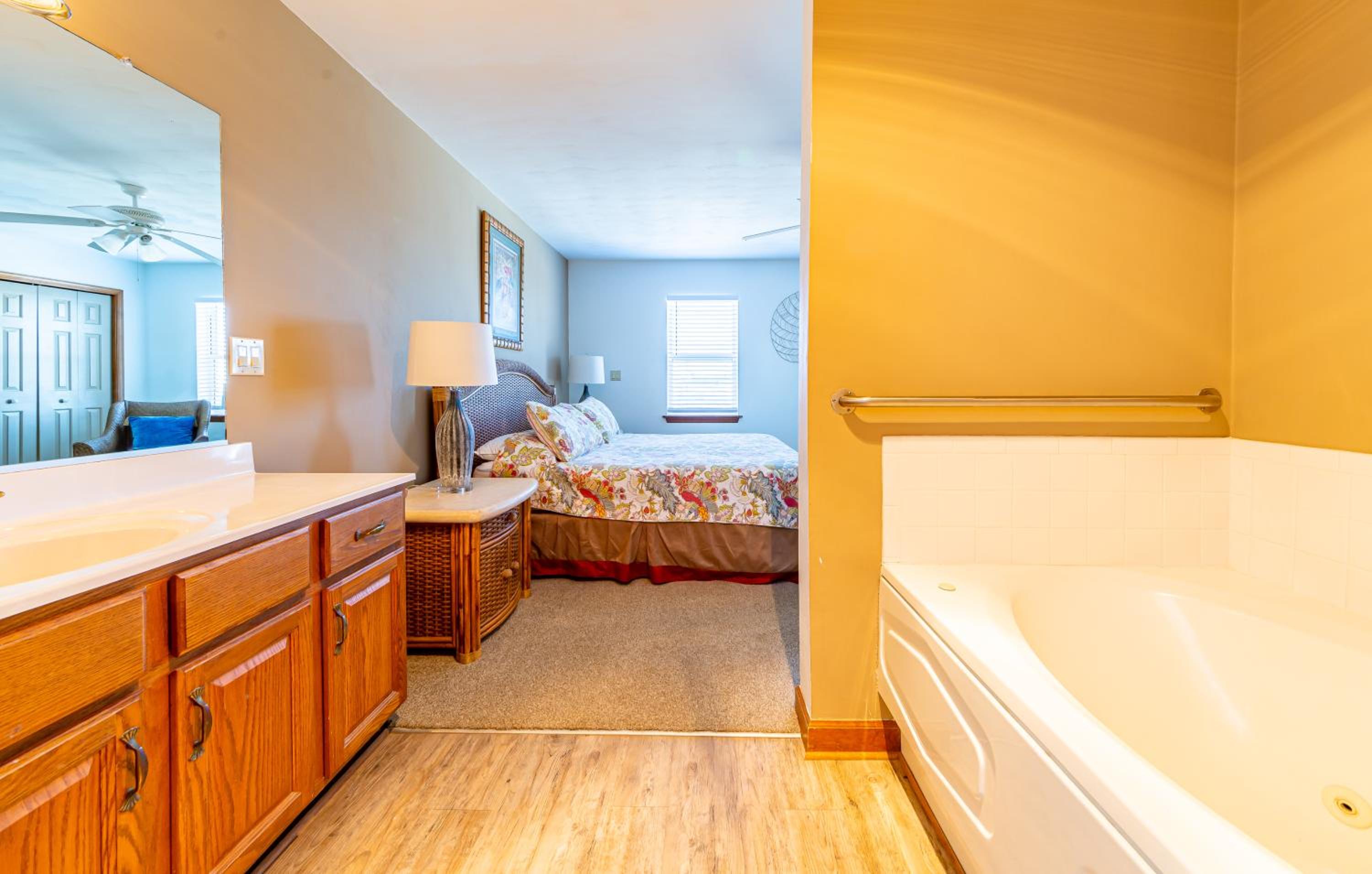 Smooth Sailing - Nags Head MP 10, Oceanfront, Ocean View, Pool, Hot Tub, Pets OK, Flex Stays