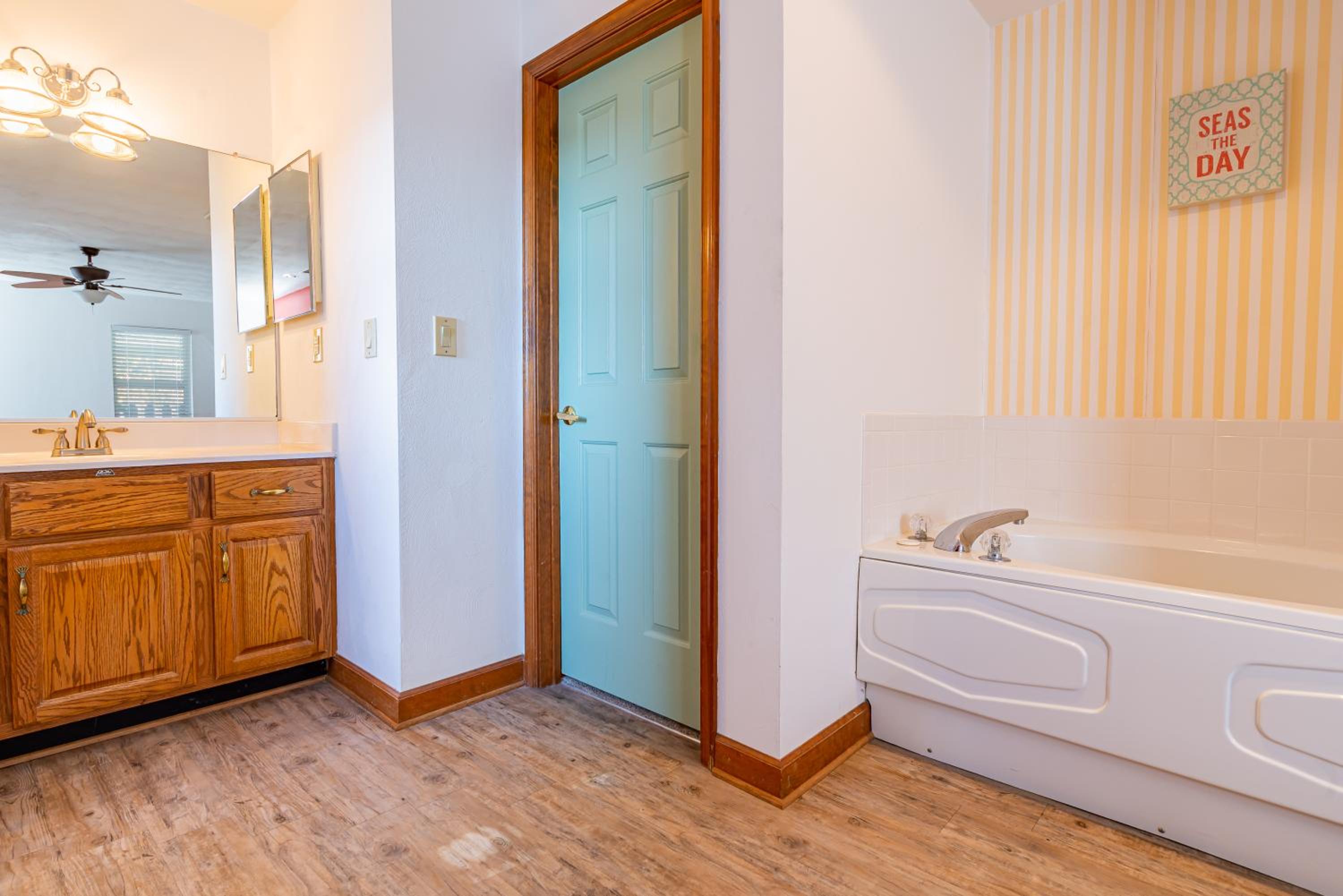 Smooth Sailing - Nags Head MP 10, Oceanfront, Ocean View, Pool, Hot Tub, Pets OK, Flex Stays
