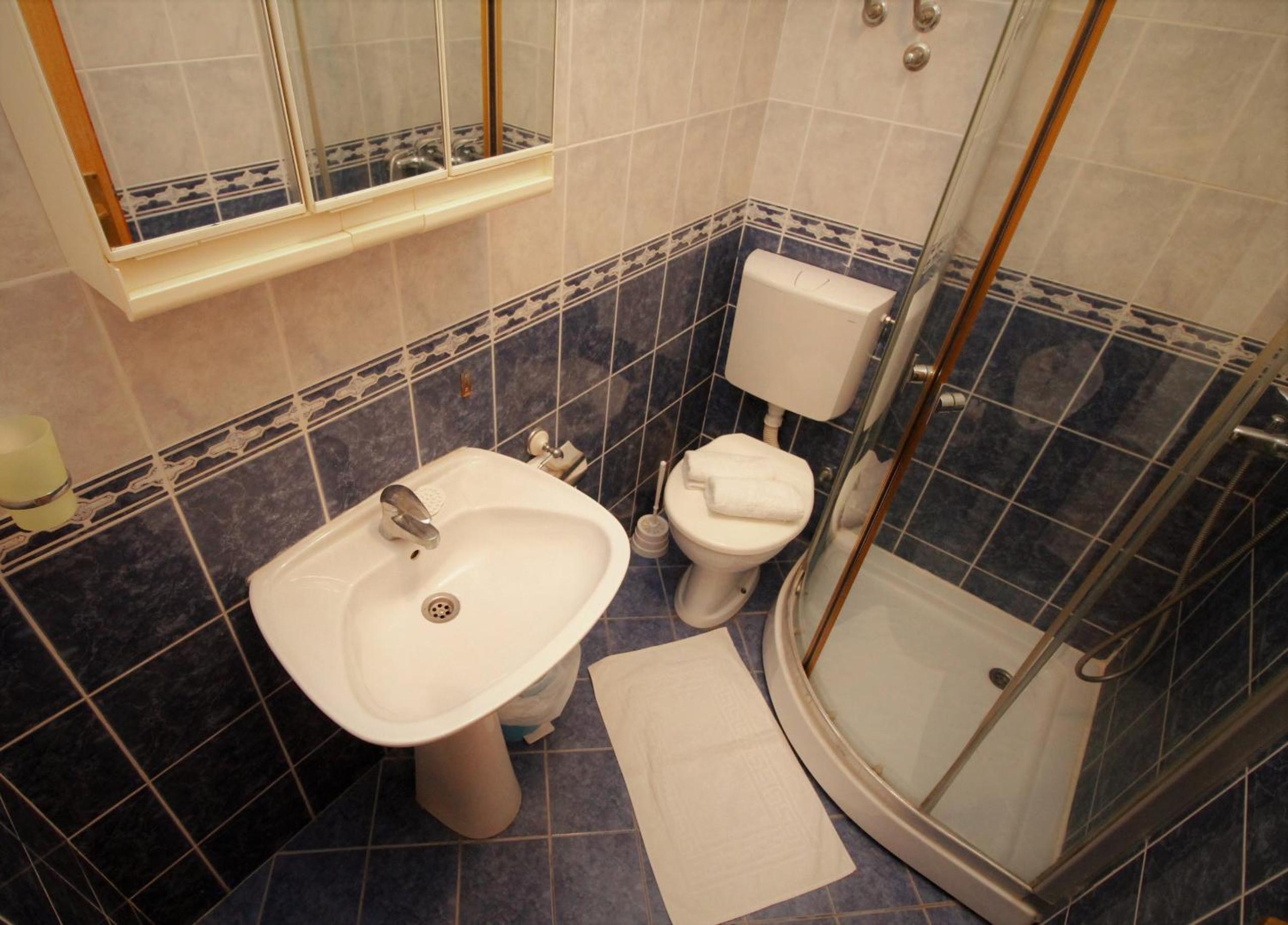 Apartments Mitrovići Miločer