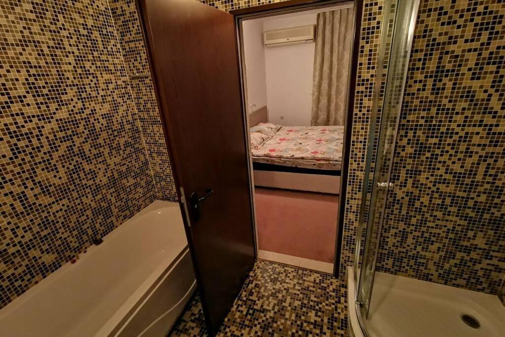 Seaview apartment - Clara Sarafovo - 100m to sea