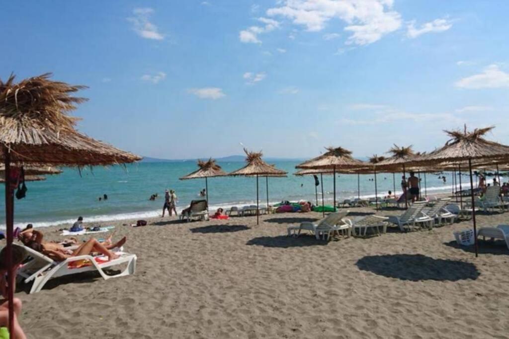 Seaview apartment - Clara Sarafovo - 100m to sea