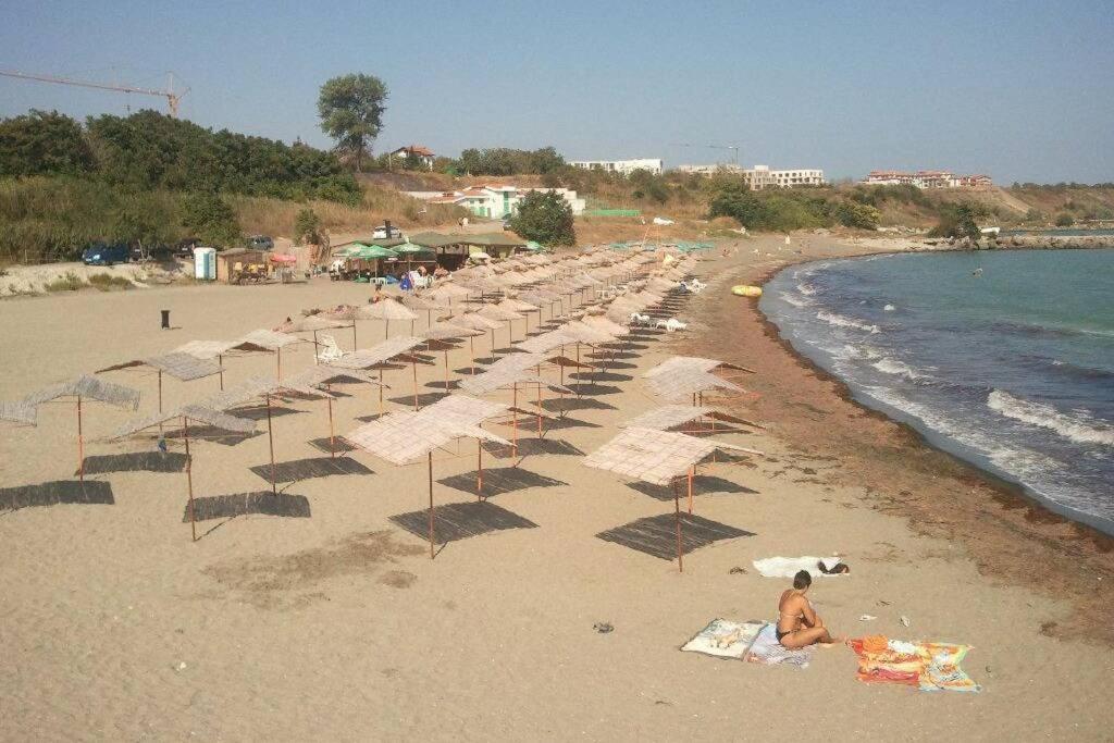 Seaview apartment - Clara Sarafovo - 100m to sea