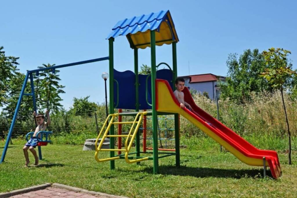 Seaview apartment - Clara Sarafovo - 100m to sea