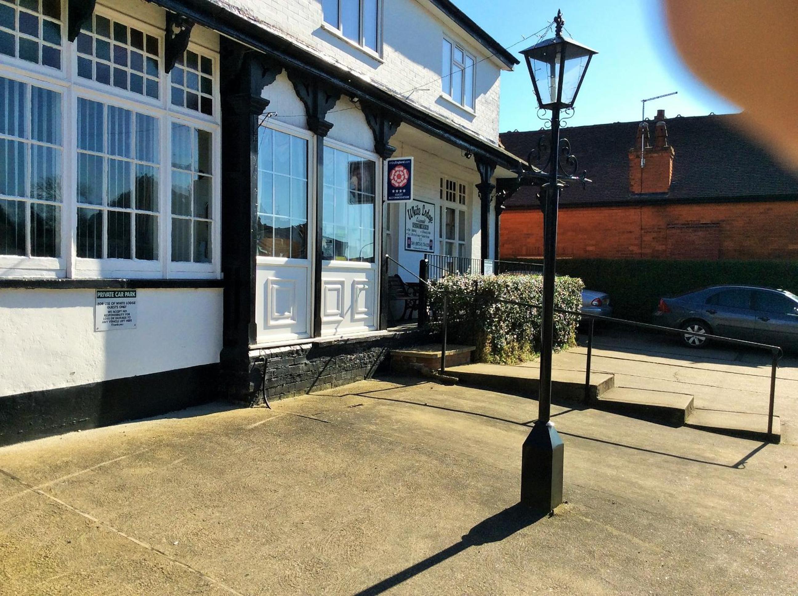 White Lodge Guest House