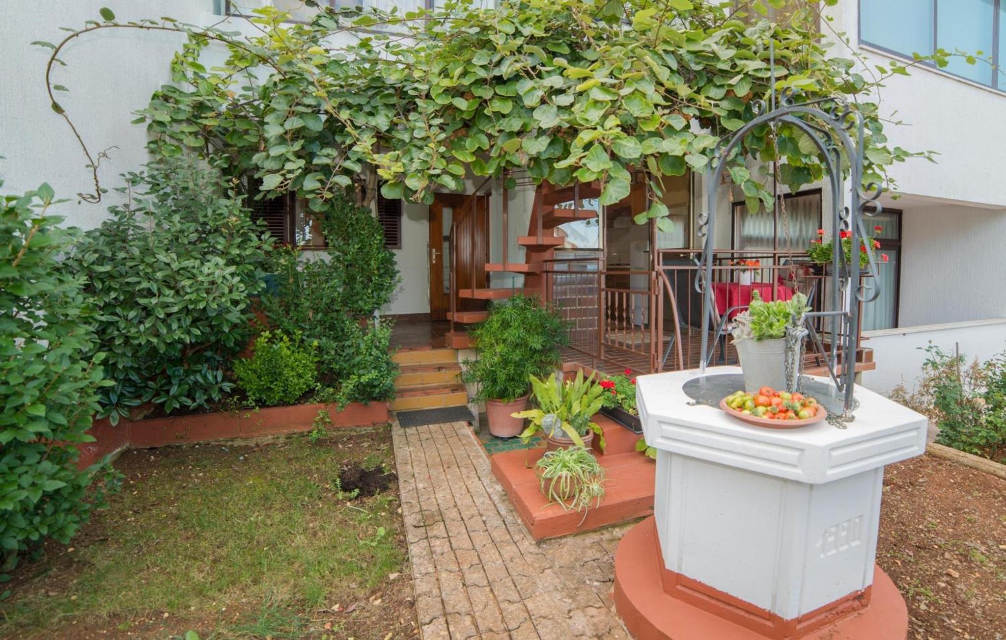 Apartments Alida view 5