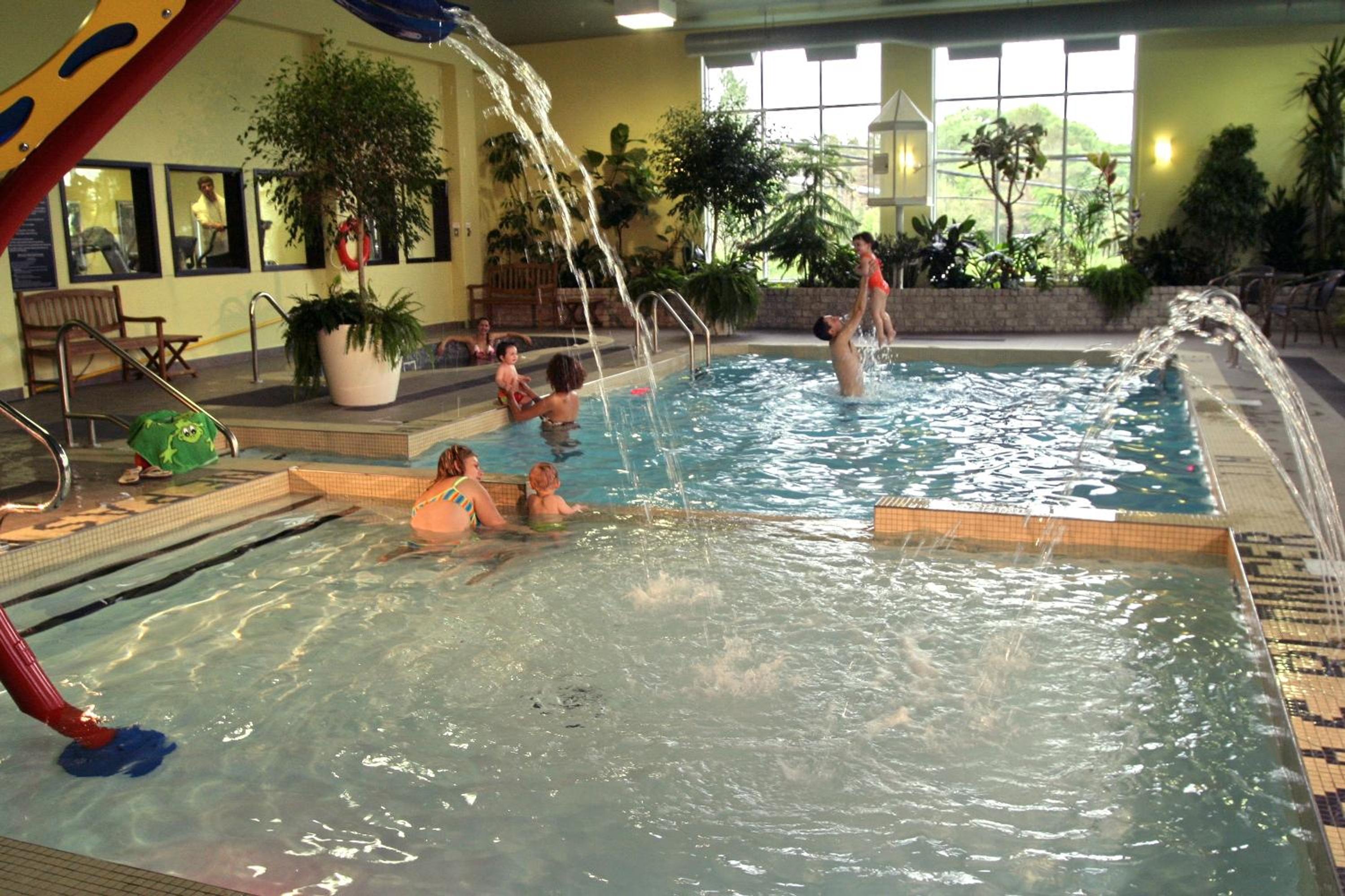 Levis Vacations - Days Inn by Wyndham Levis - Property Image 28