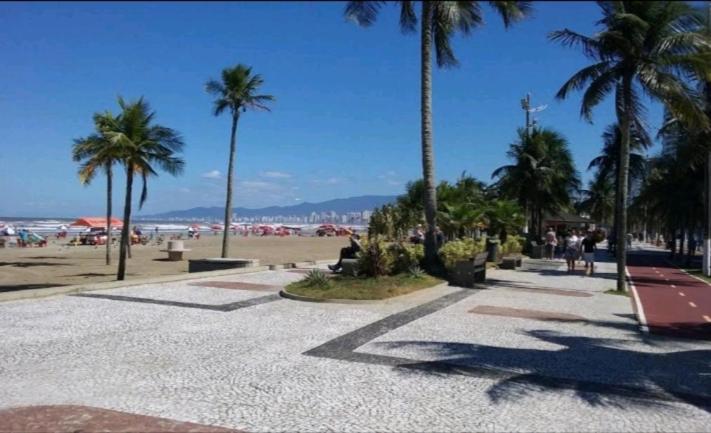 Praia grande canto do forte top view 4