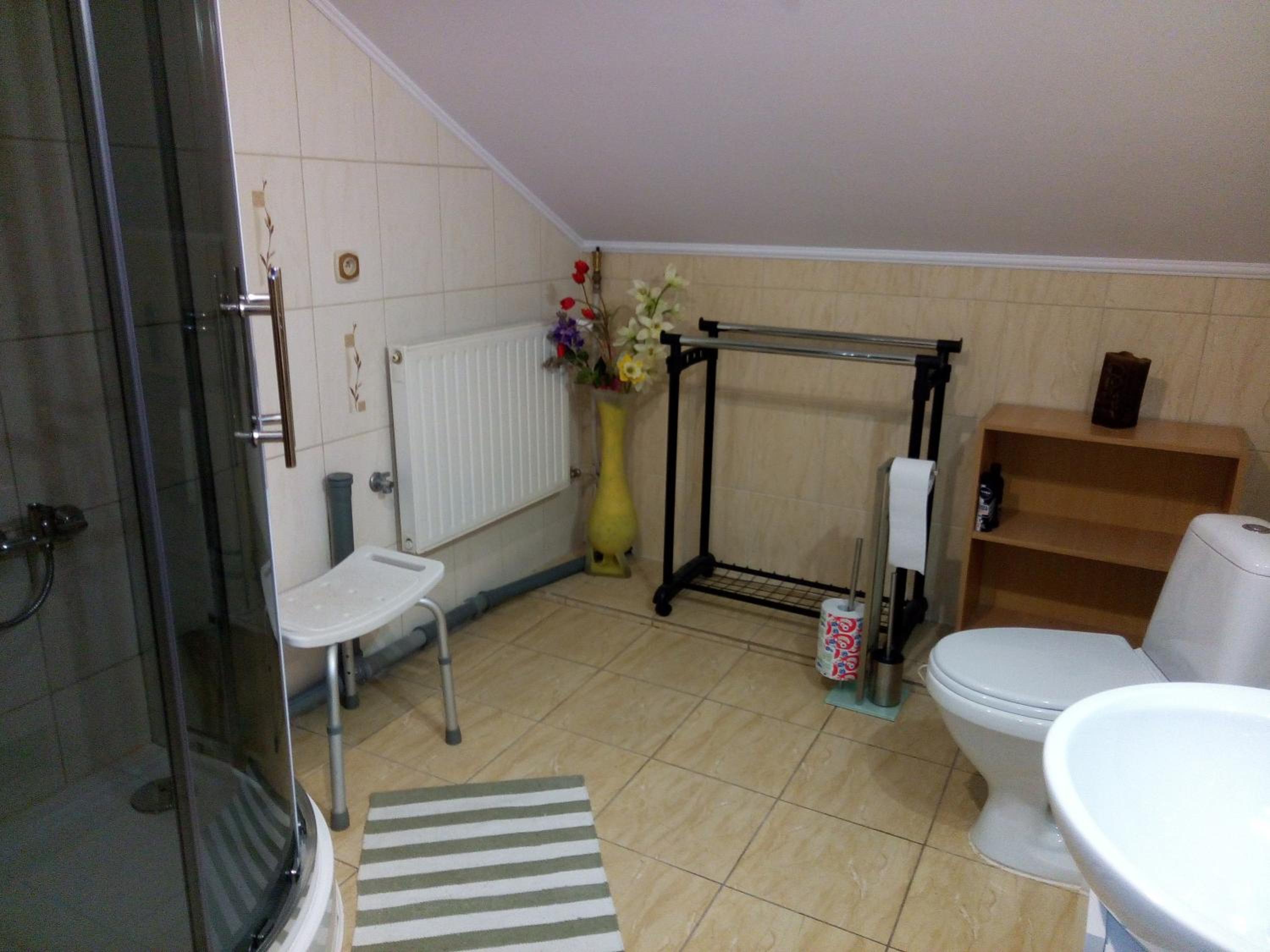 Photo 33