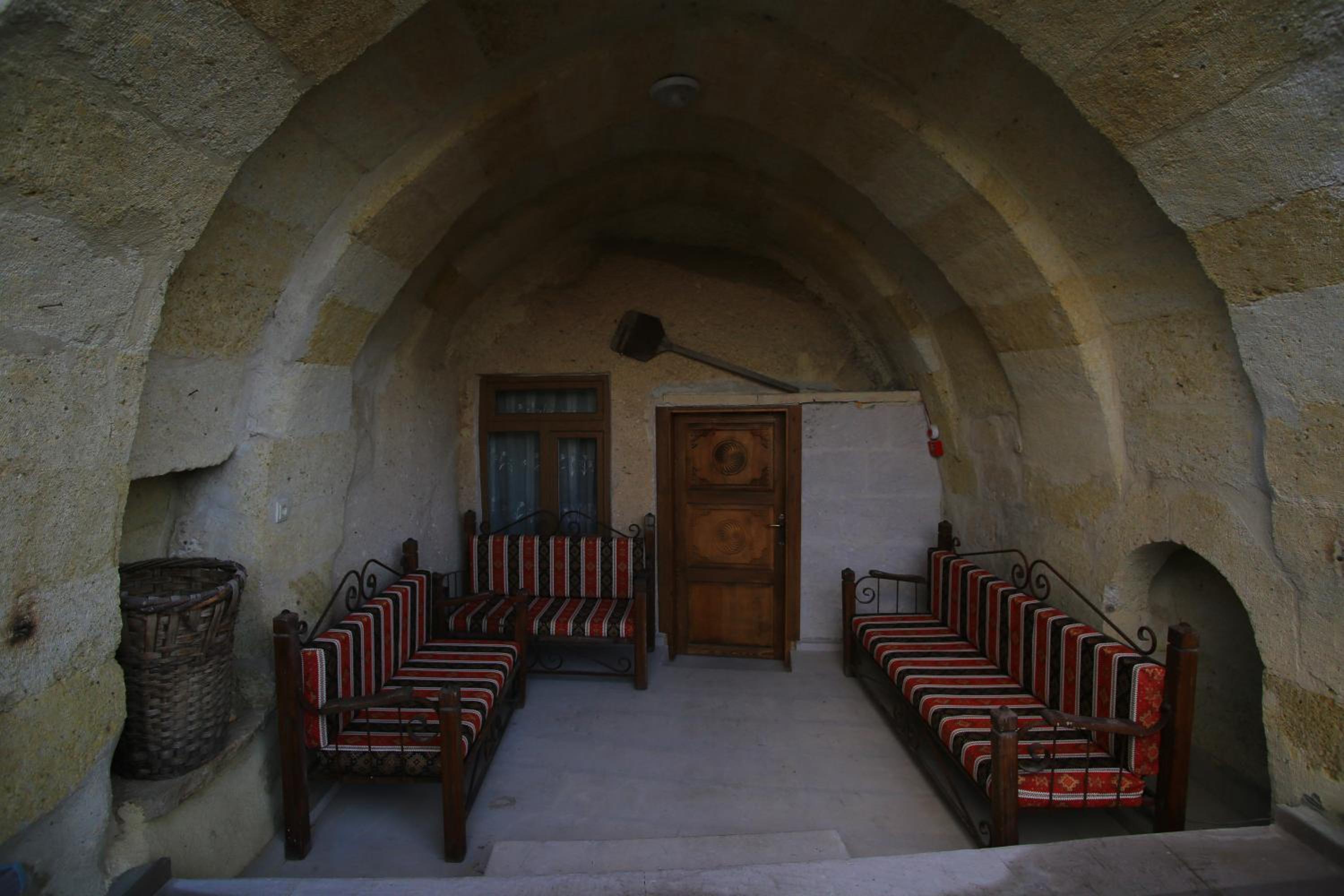 Photo 32