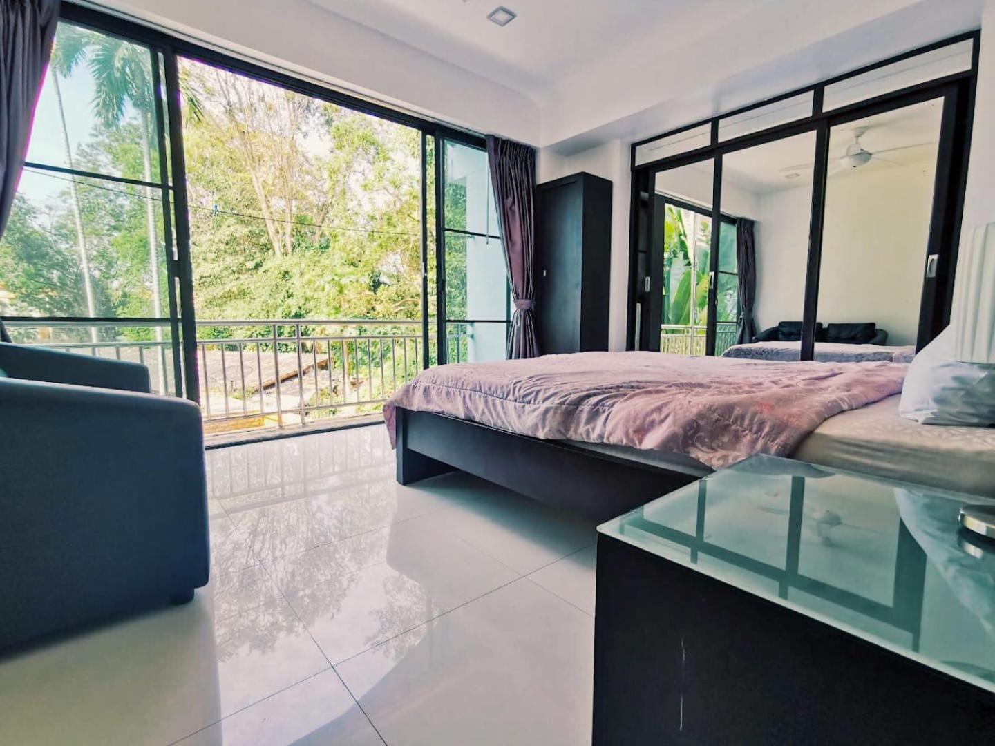 4poolvillas
