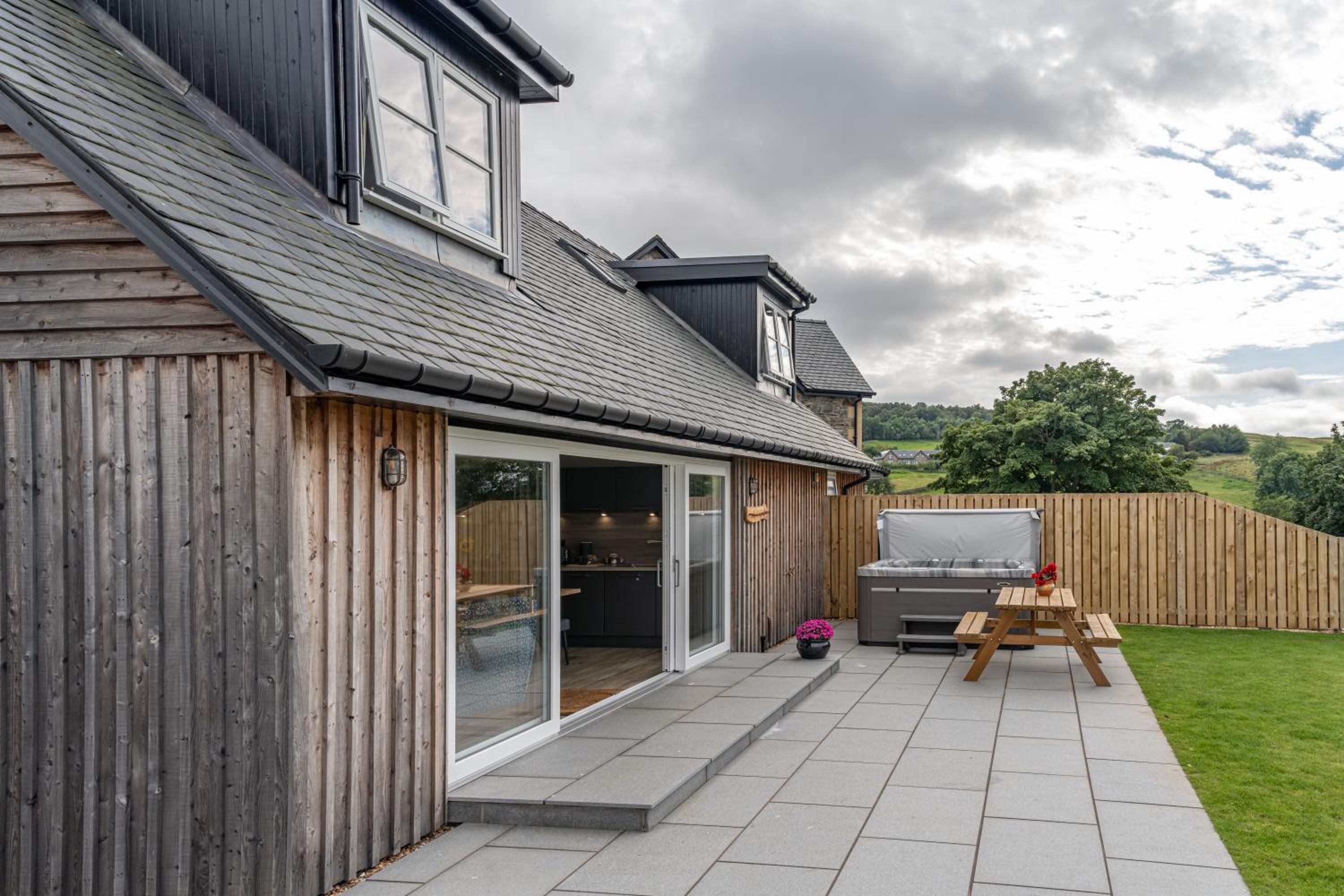 Hotel The Annexe, Luxury Property With Hot Tub At Pitilie Pods