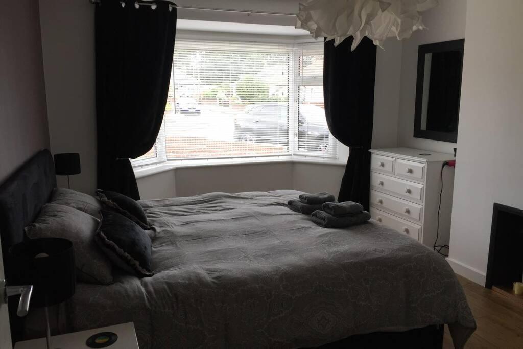 Oyster Beach Cottage view 3