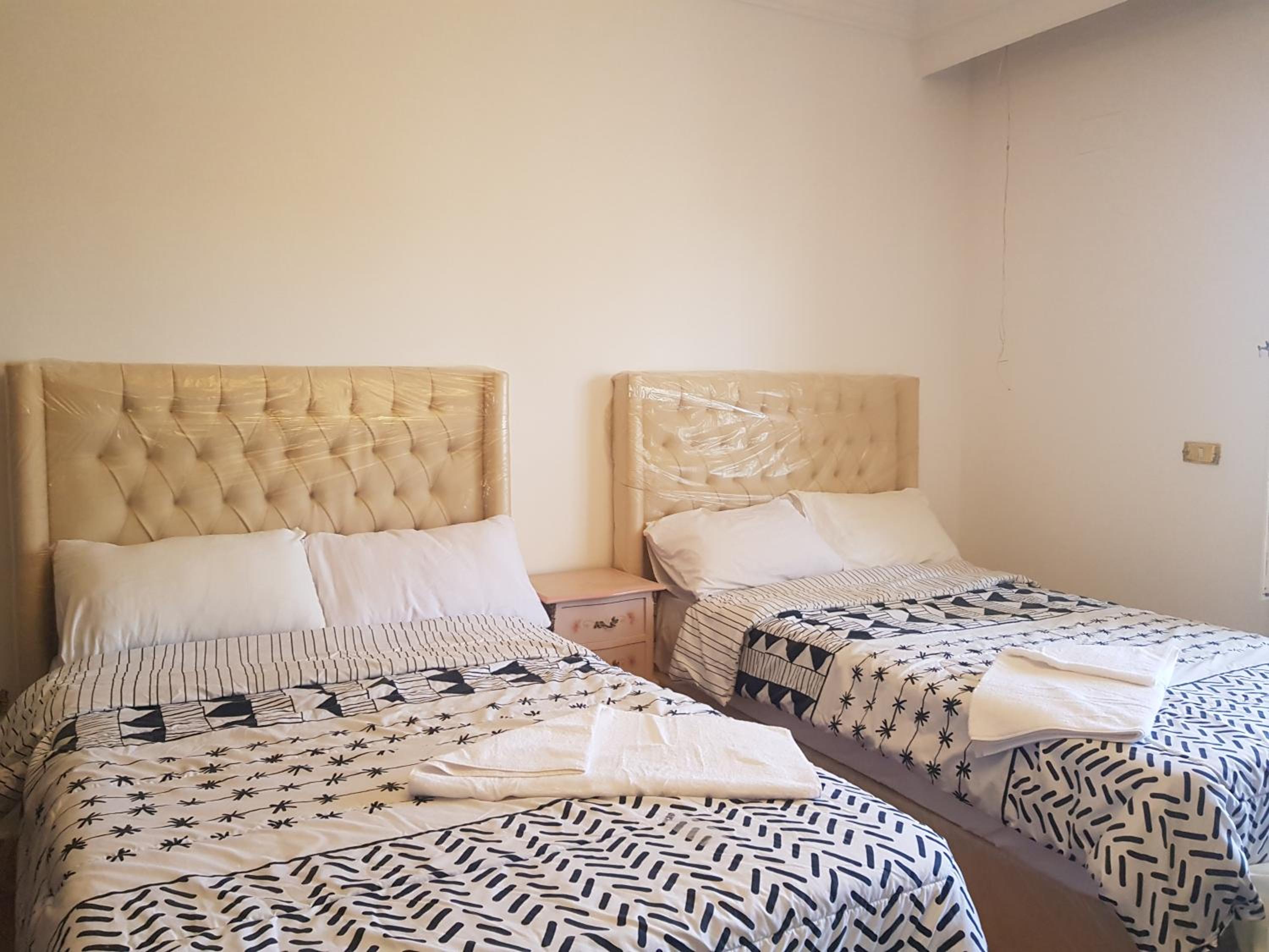 Elite Homes 3BR Sunny Apartment Families Only view 2