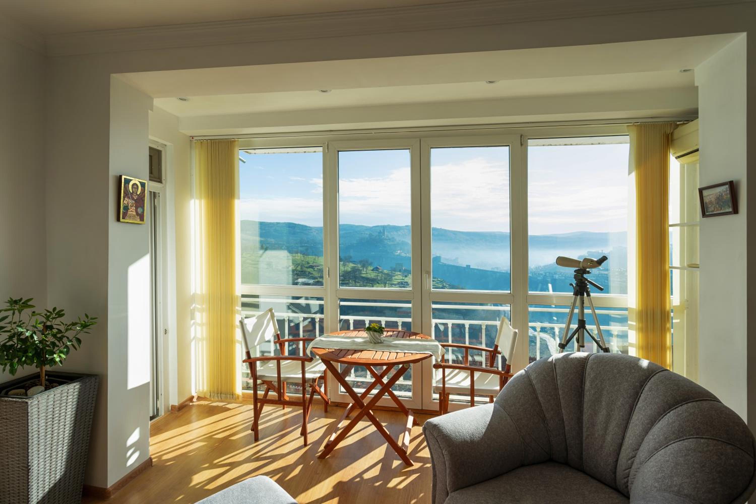 Tsarevets panoramic apartments Veliko Tarnovo - Image 2