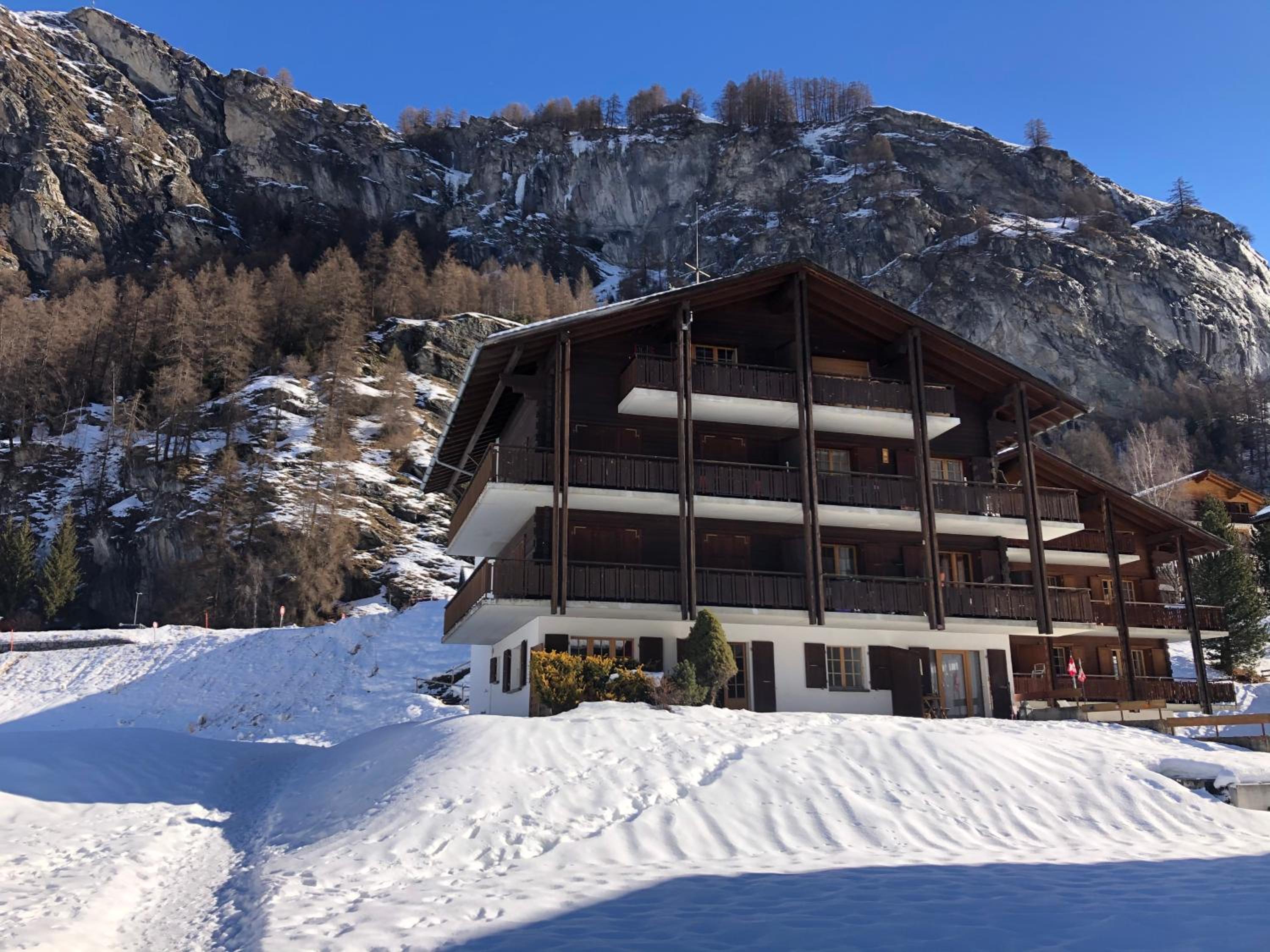 L'Hérensarde, bel appartement avec jardin-terrasse et garage view 5