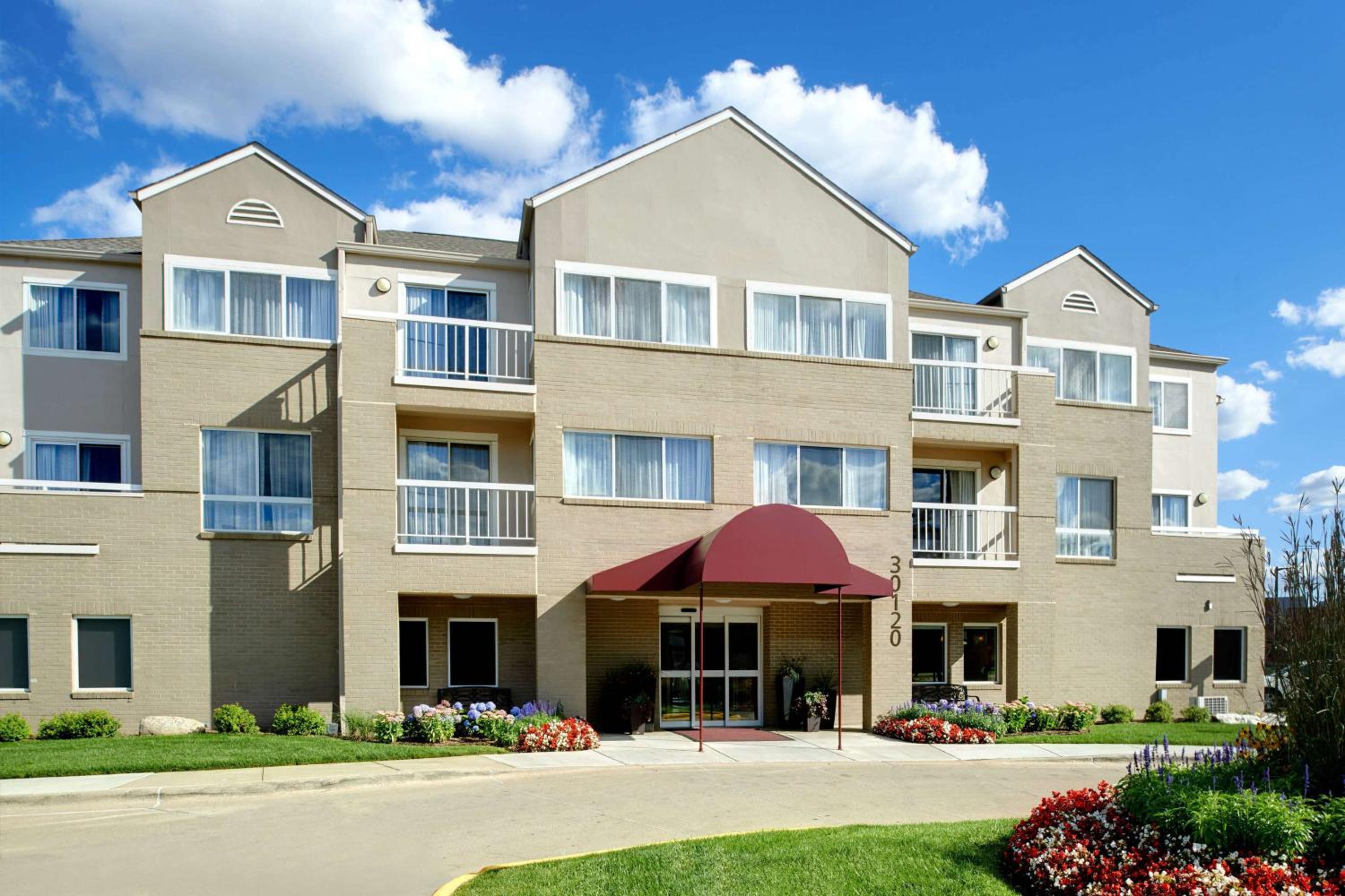 Detroit Vacations - Sonesta ES Suites Detroit Warren - Property Image 1