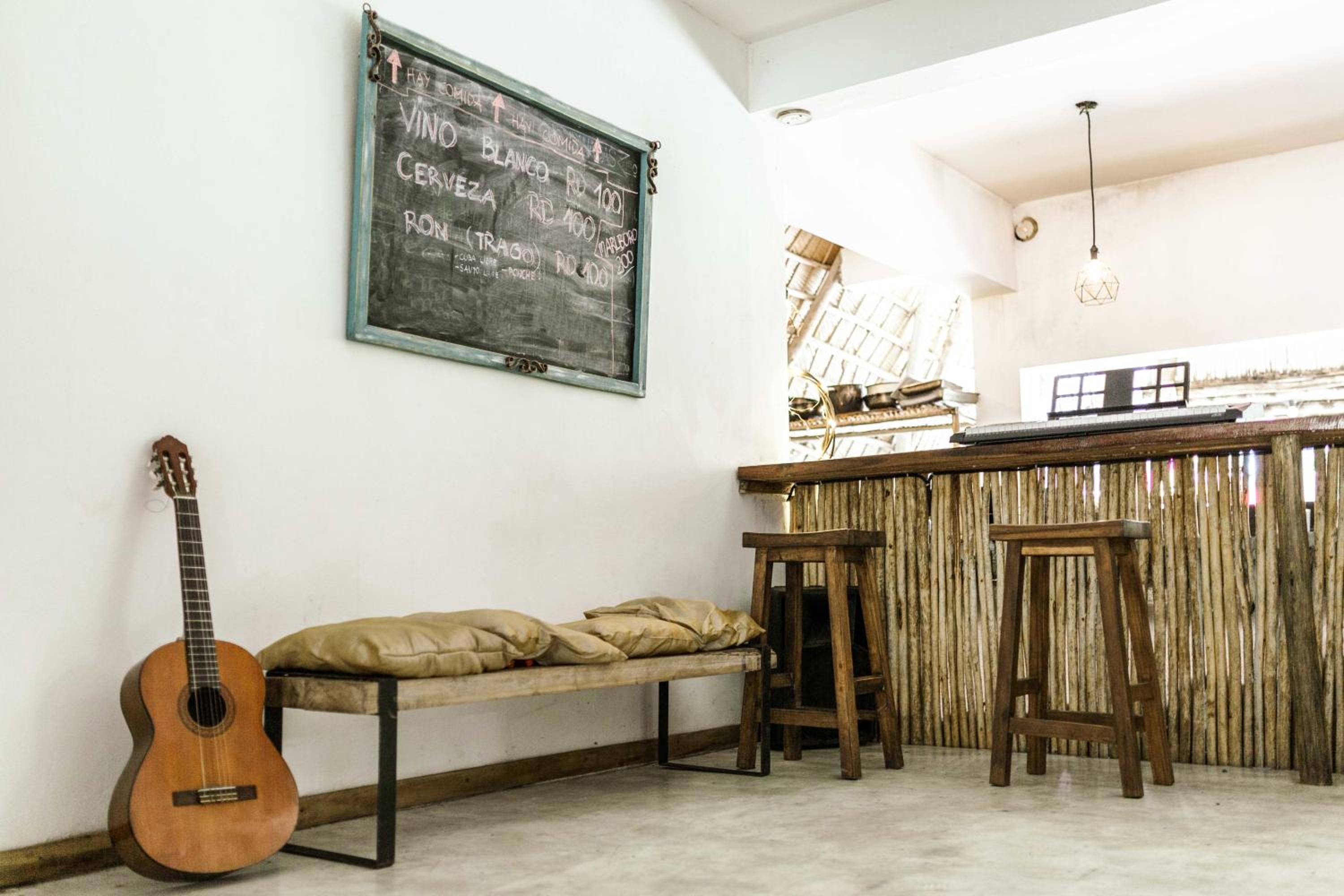 Ganesh Hostel & Shivas Bungalows