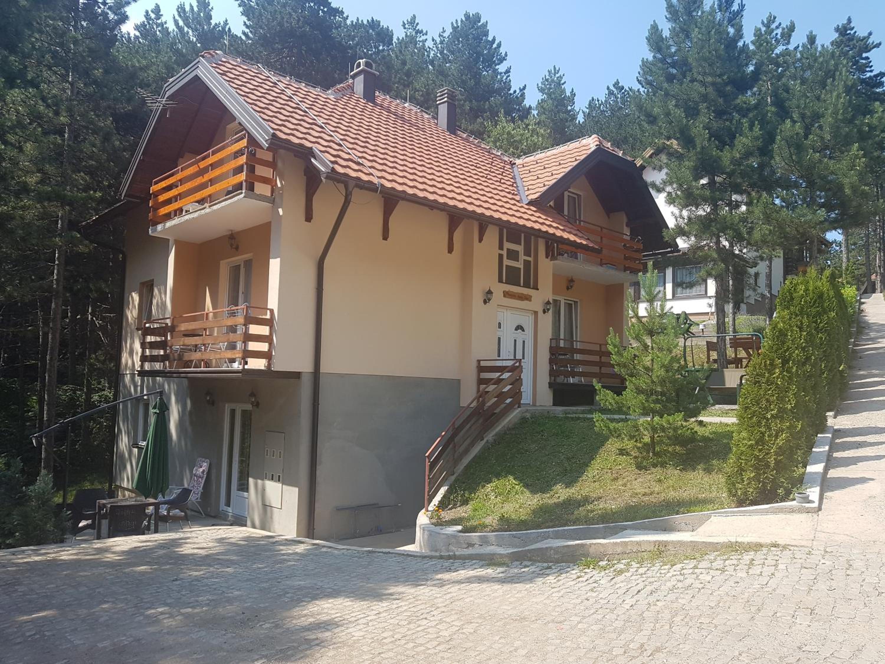 Mountain House Tara Apartmani Nikolic view 3