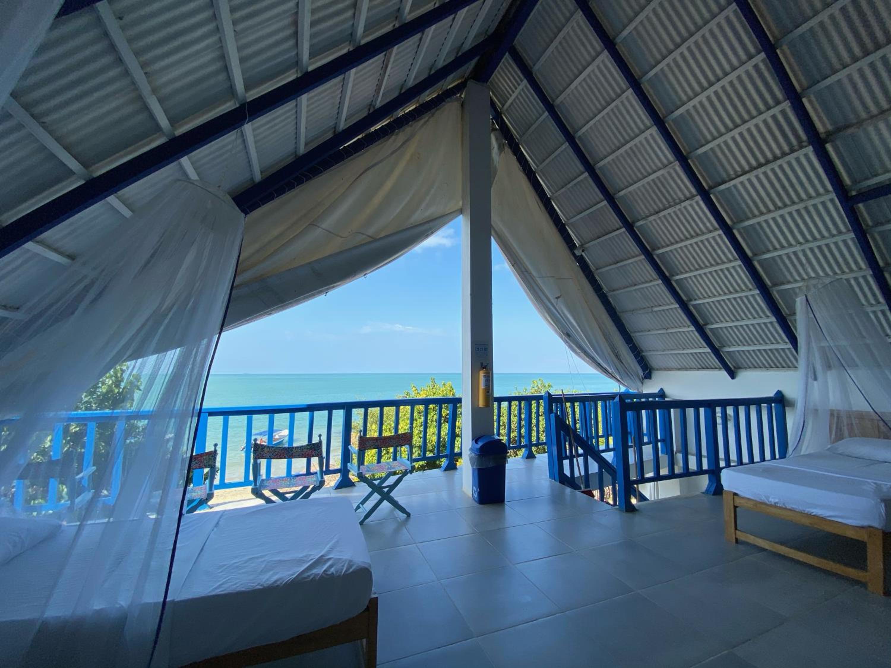 Hostel Beach House