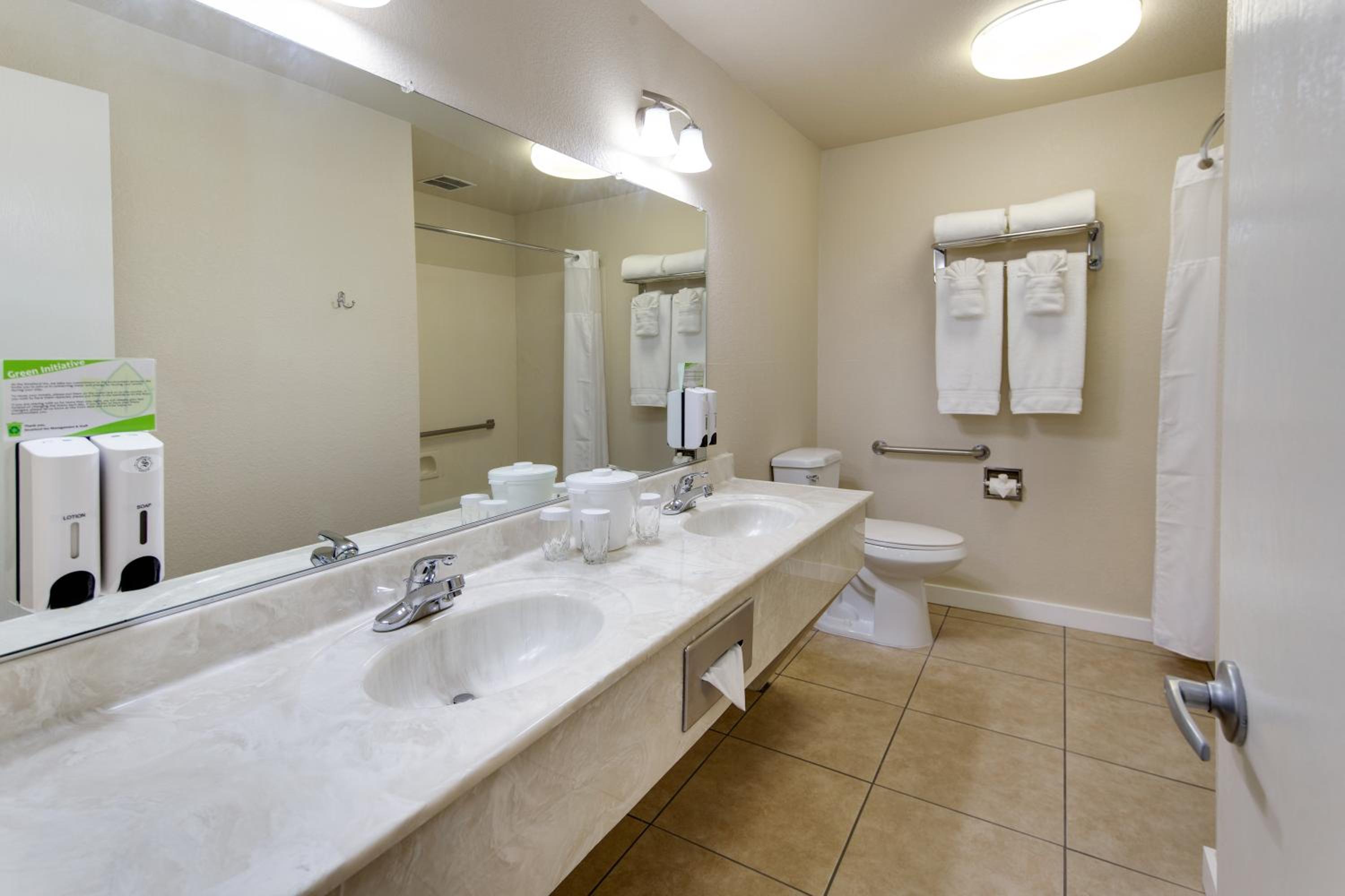 Ashland Vacations - Stratford Inn - Property Image 37