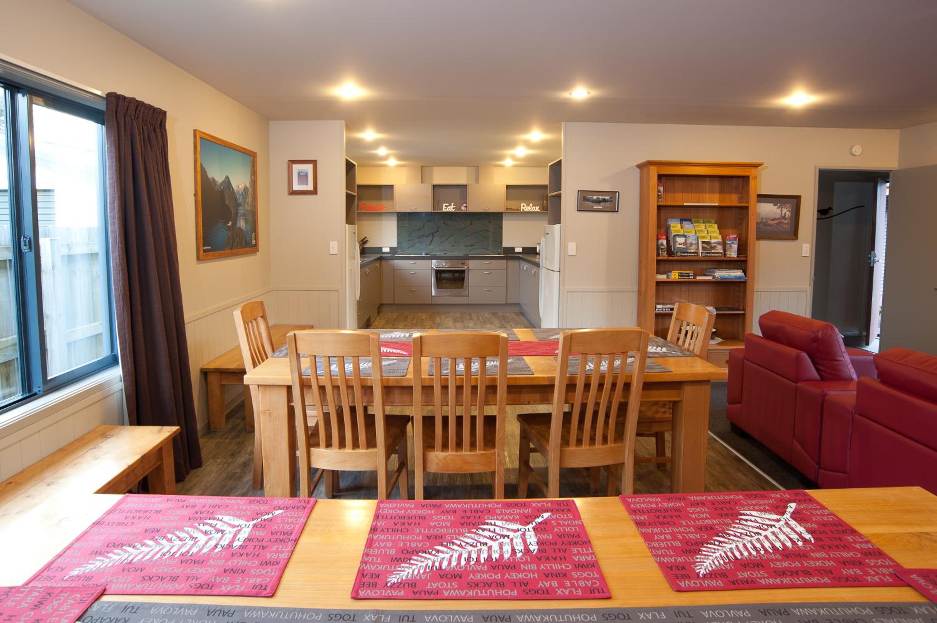 Tasman Holiday Parks - Te Anau - Image 3