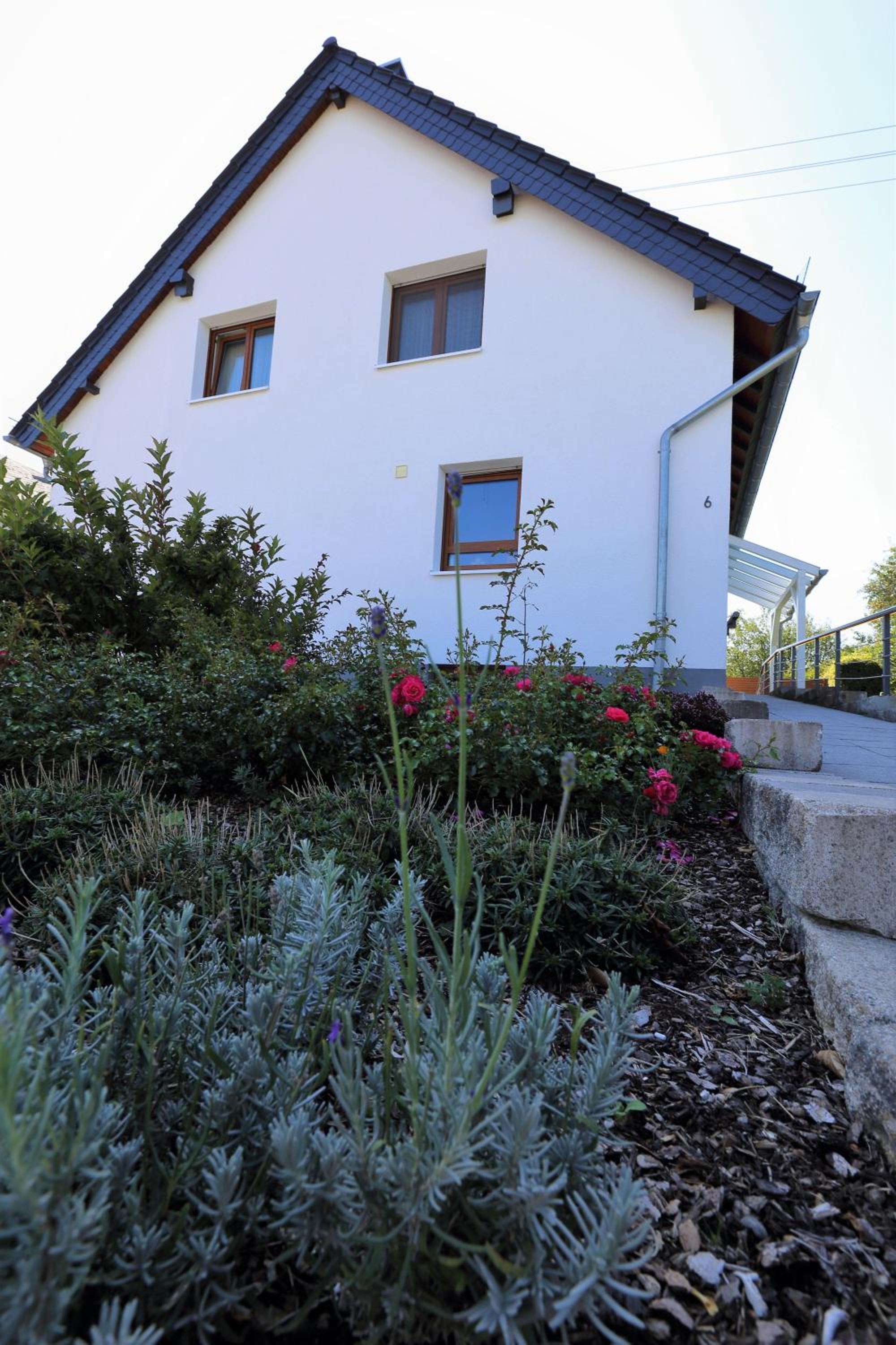 Ferienhaus-Daeschinger-Ganzes-Haus-Hunsrueck-Mastershausen-10-Personen-kinderfreundlich