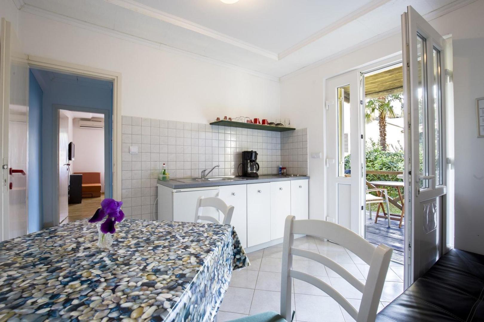 Apartment Pavlovic view 4