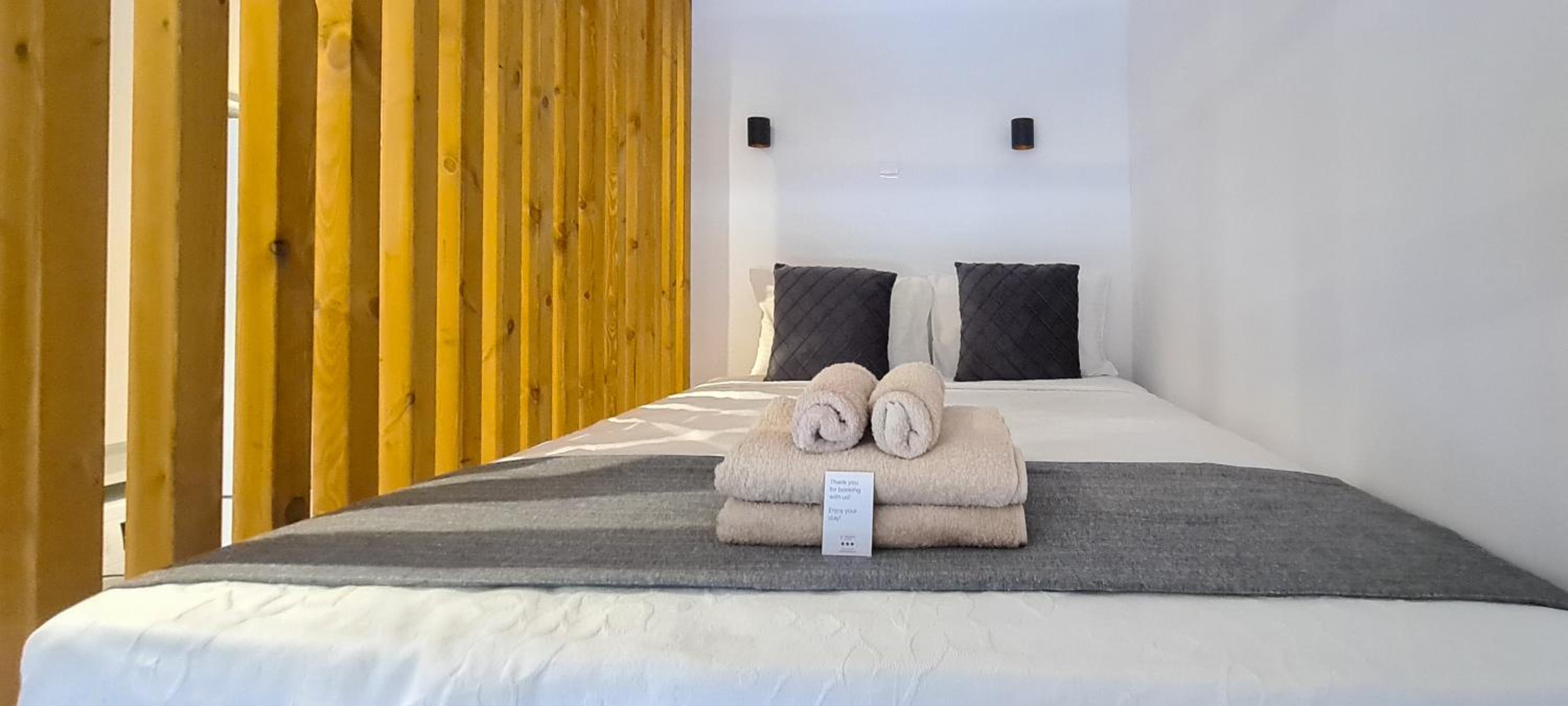 Phaedrus Living Seaside Luxury Flat Athina 123