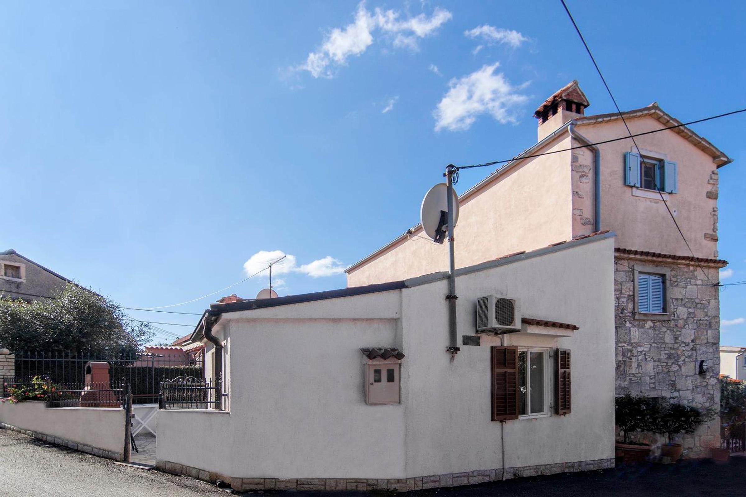 Apartment House Cukon