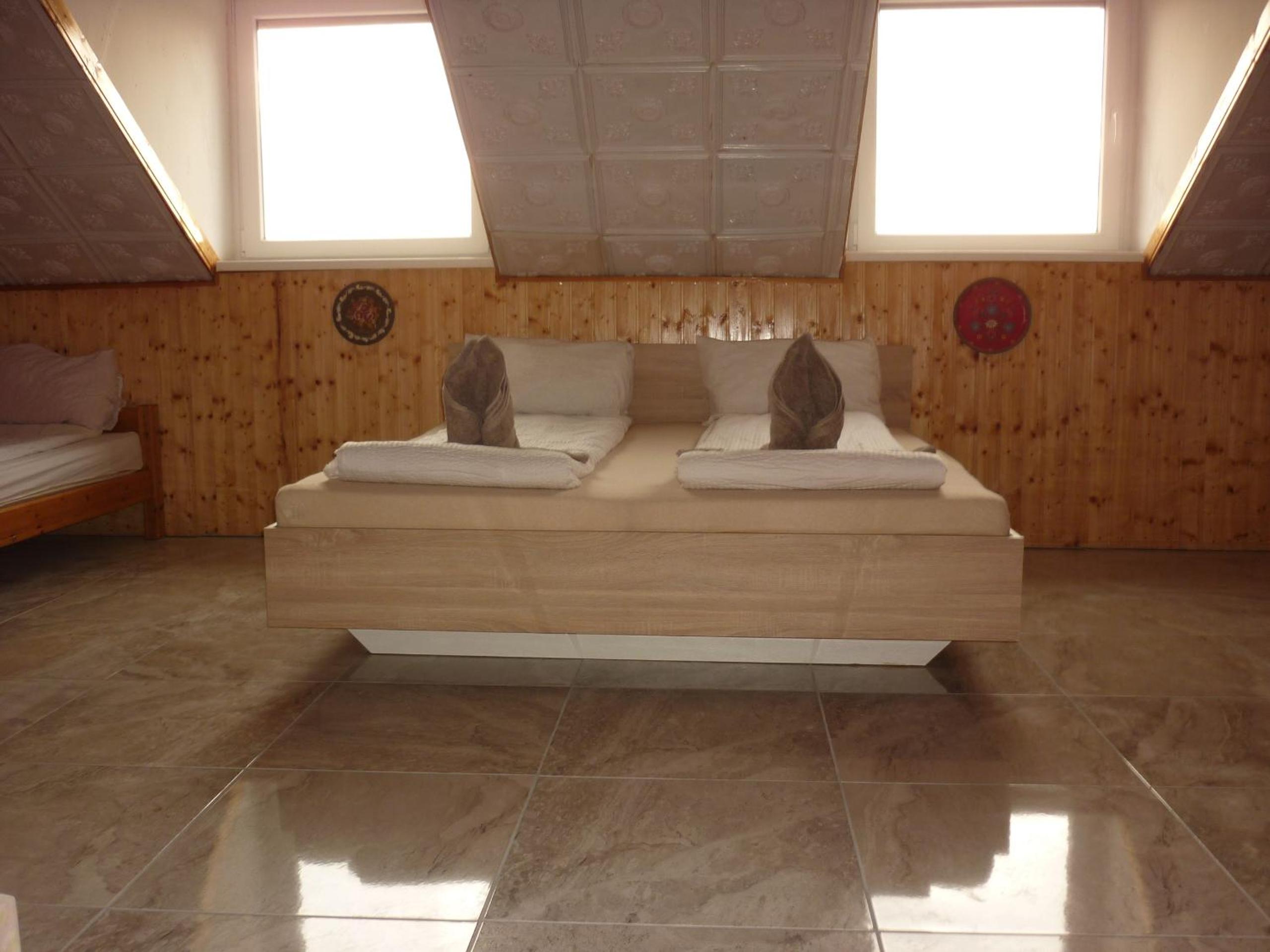 Photo 46