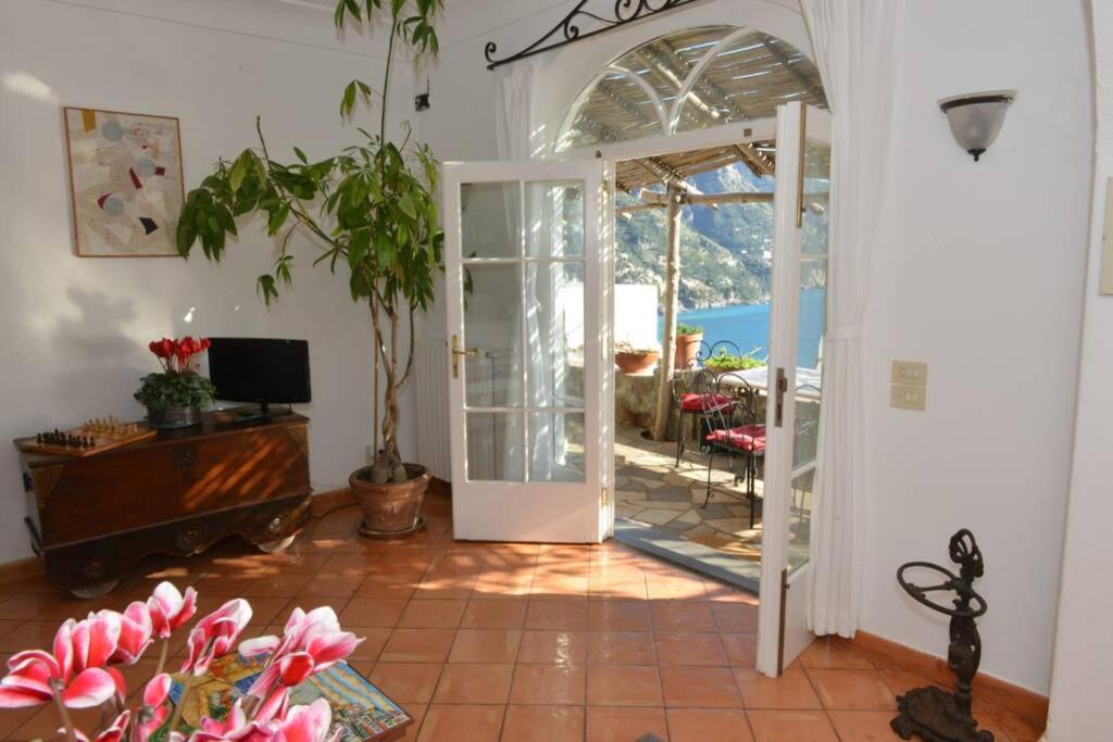 Villa paradiso photo 3