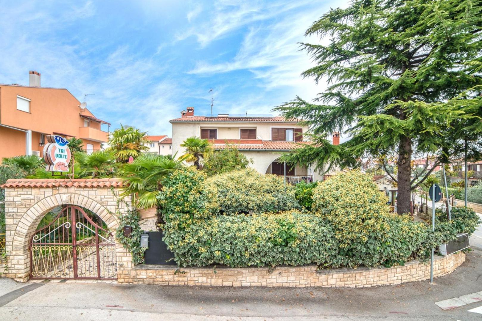 Apartments Volte Rovigno view 3