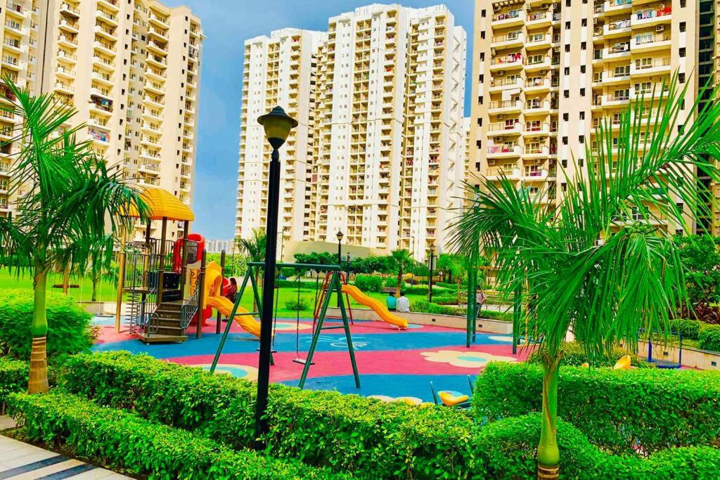 The Friend’s Square near IndiaExpo Mart view 2
