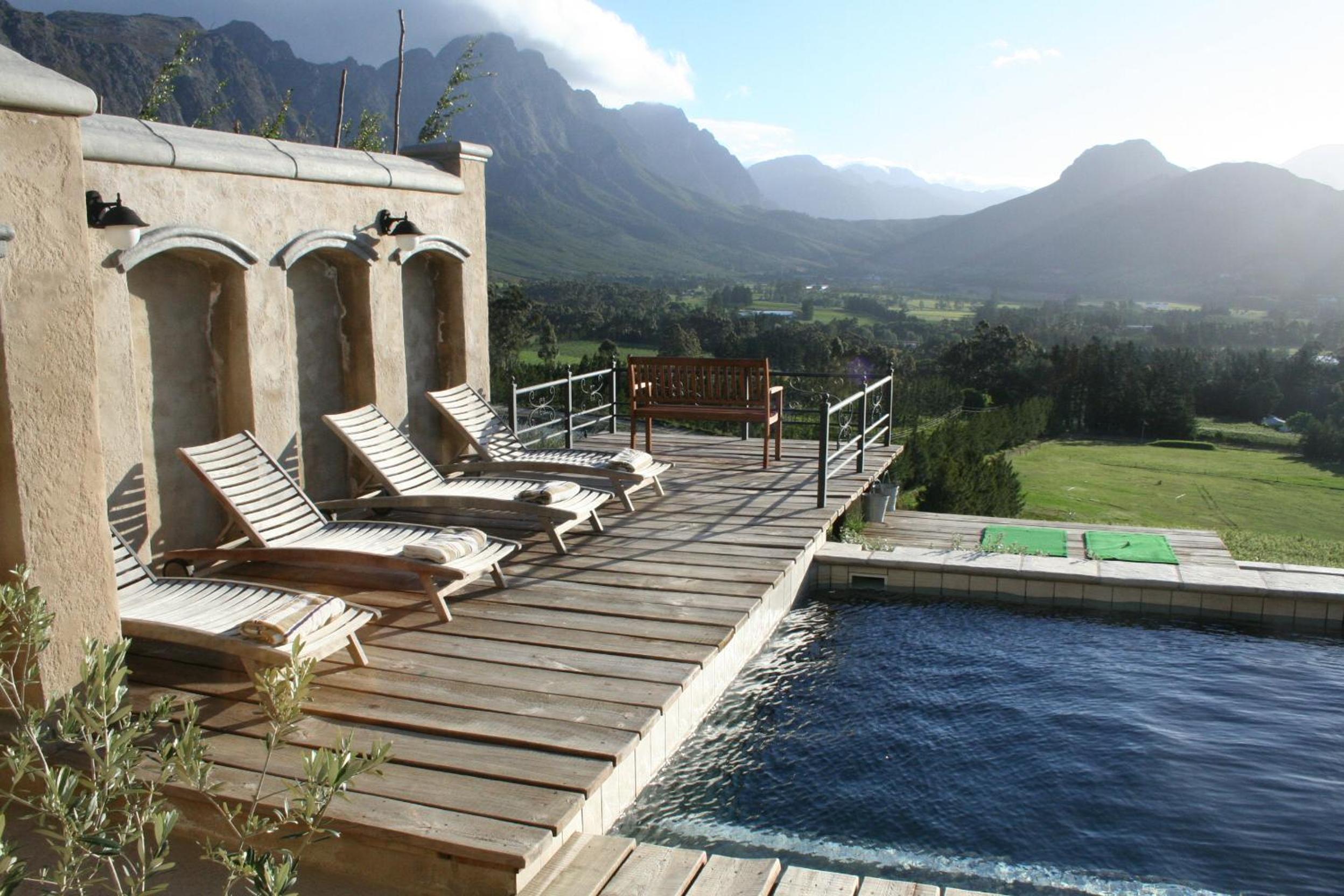 Hotel Franschhoek Pass Villa - Image 1