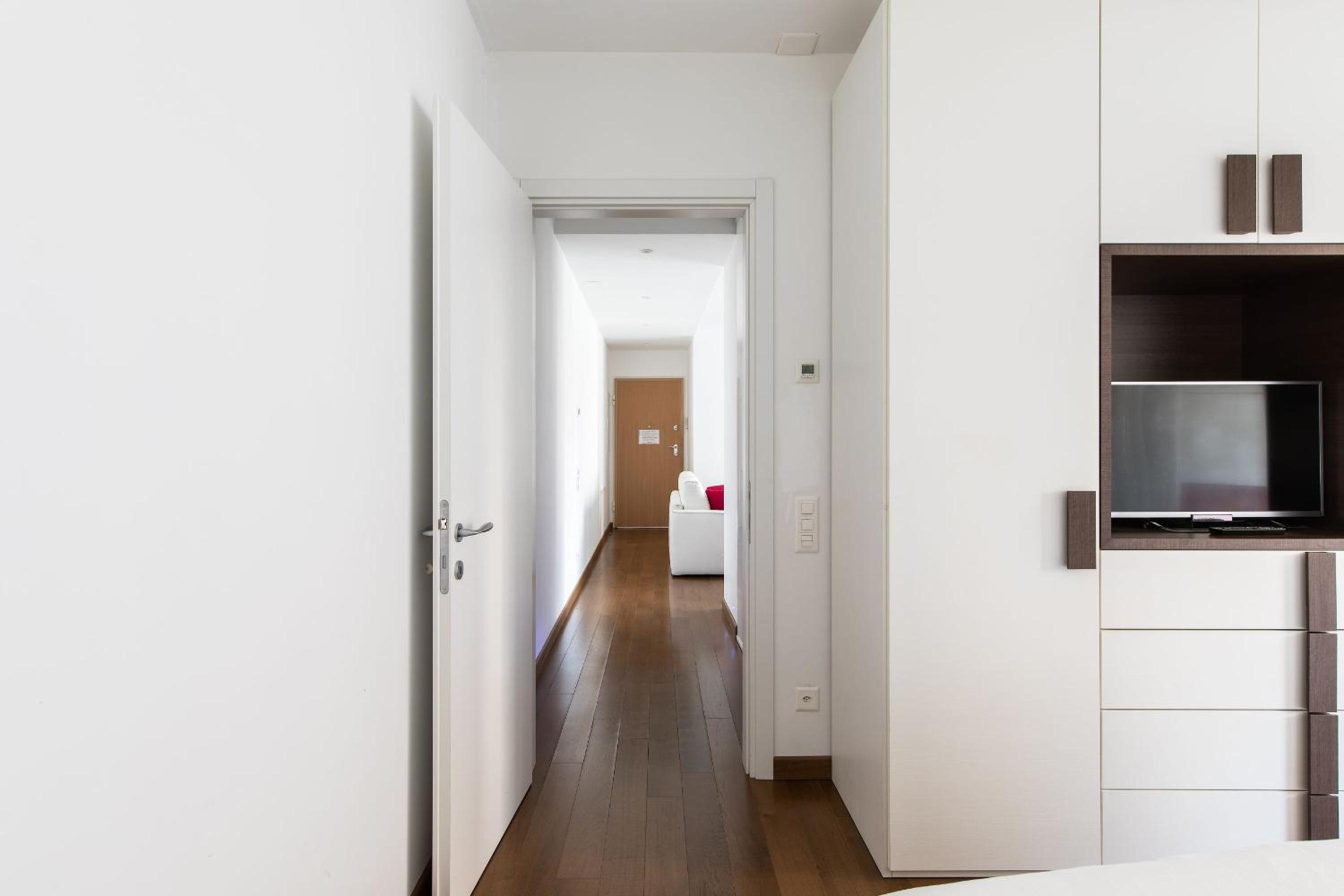Roggia Apartments by Quokka 360 - a stone's throw from Ciani Park