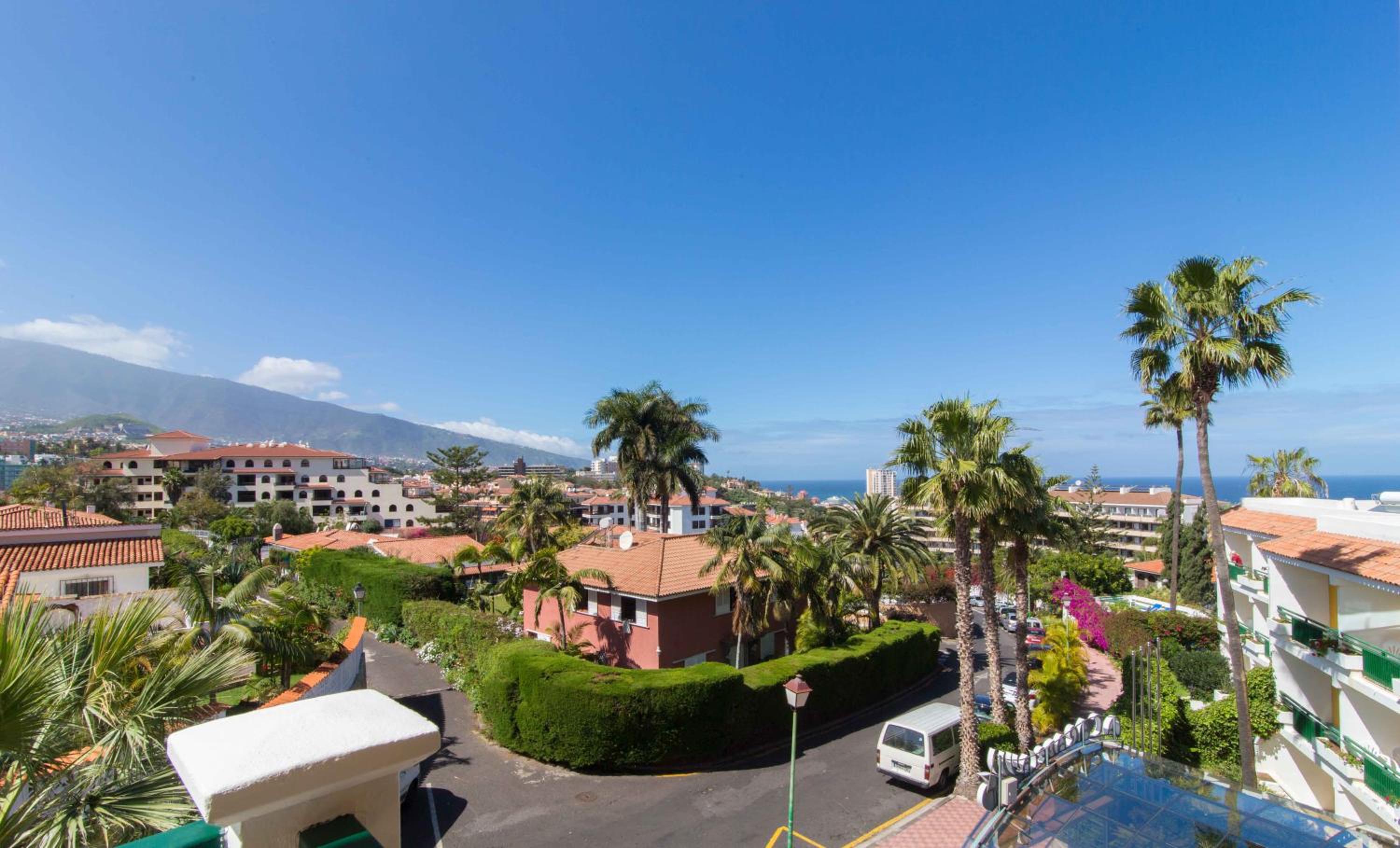 Apartamentos La Carabela view 5