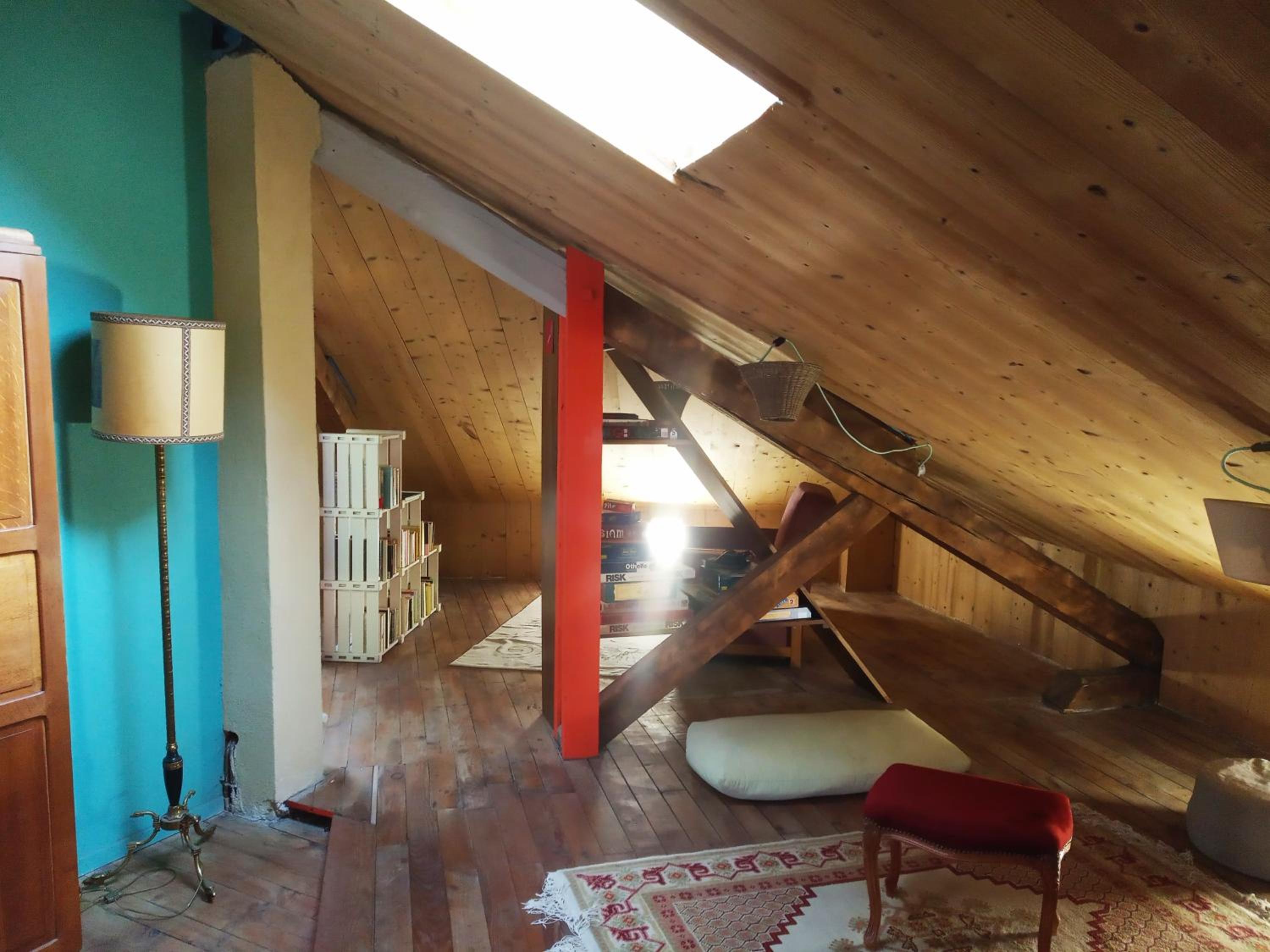 Photo 12